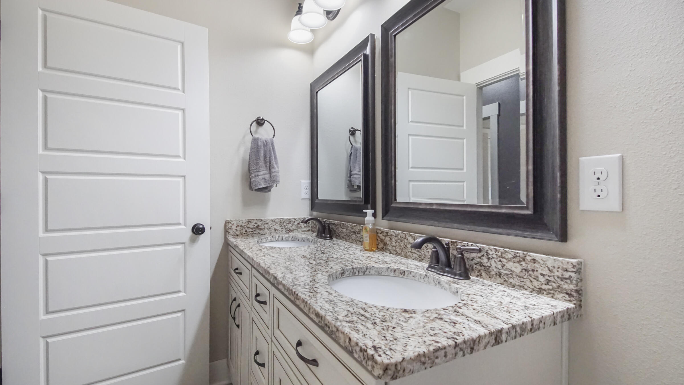 DIXON S/D - Residential Lease