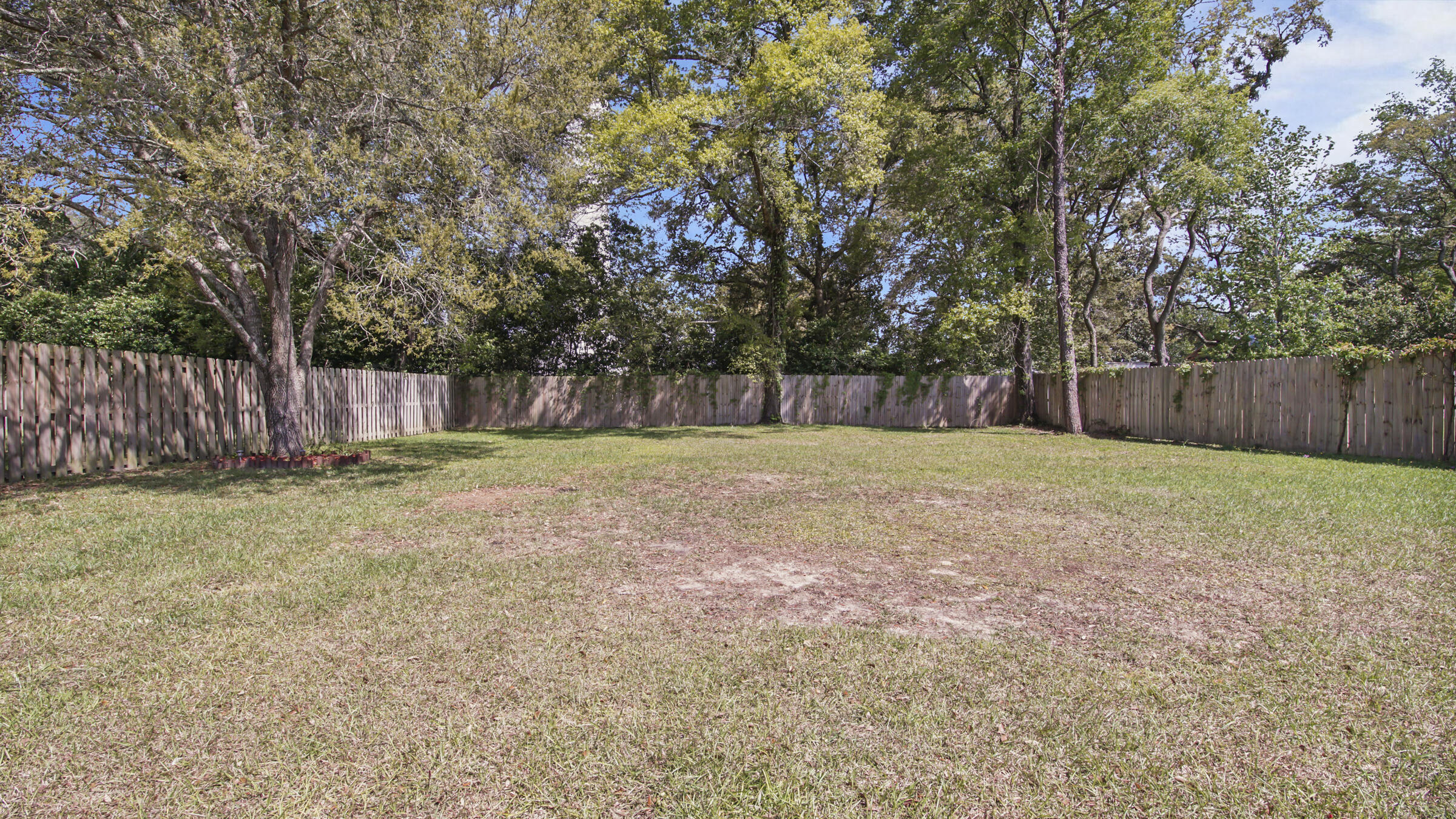 DIXON S/D - Residential Lease