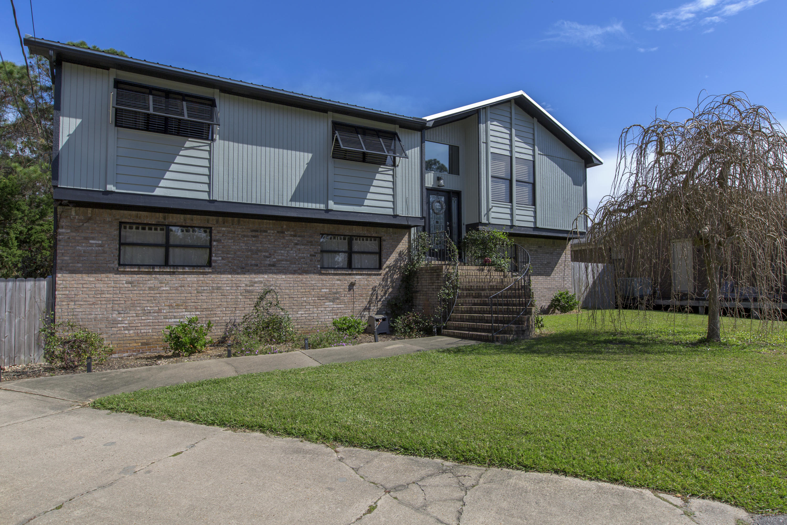 HOLIDAY SHORES ESTATES - Residential