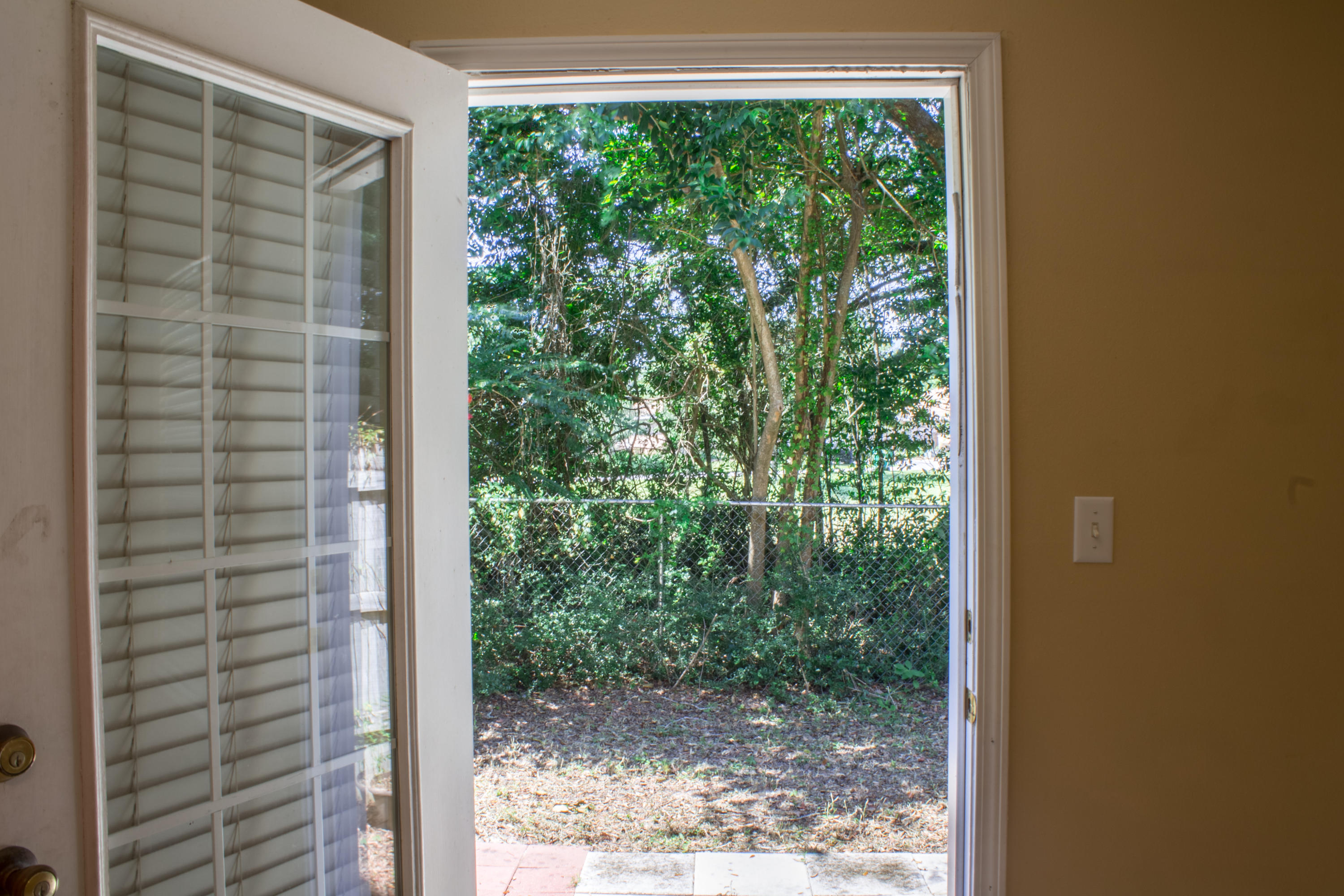 OAK PARK TOWNHOMES - Residential