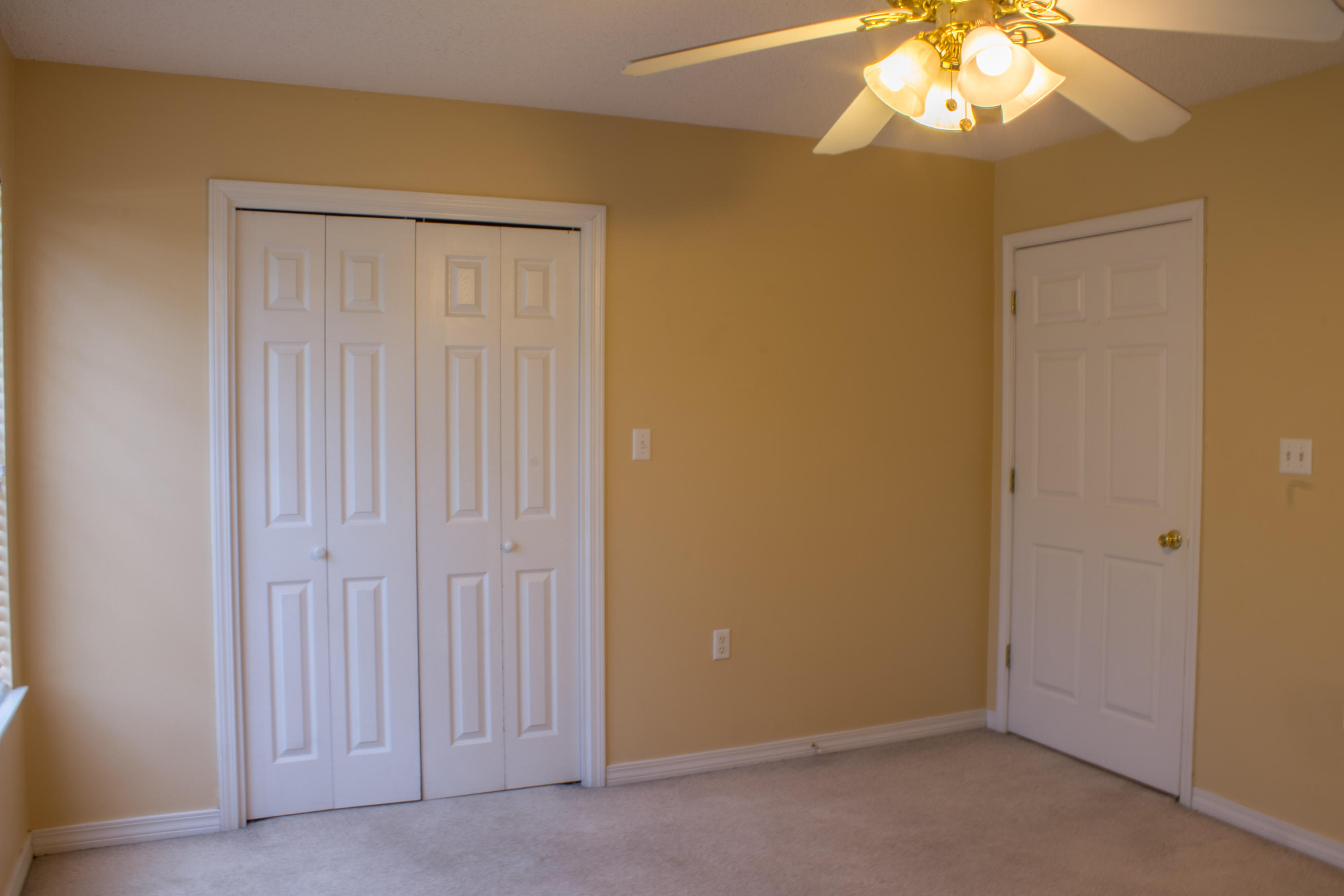 OAK PARK TOWNHOMES - Residential