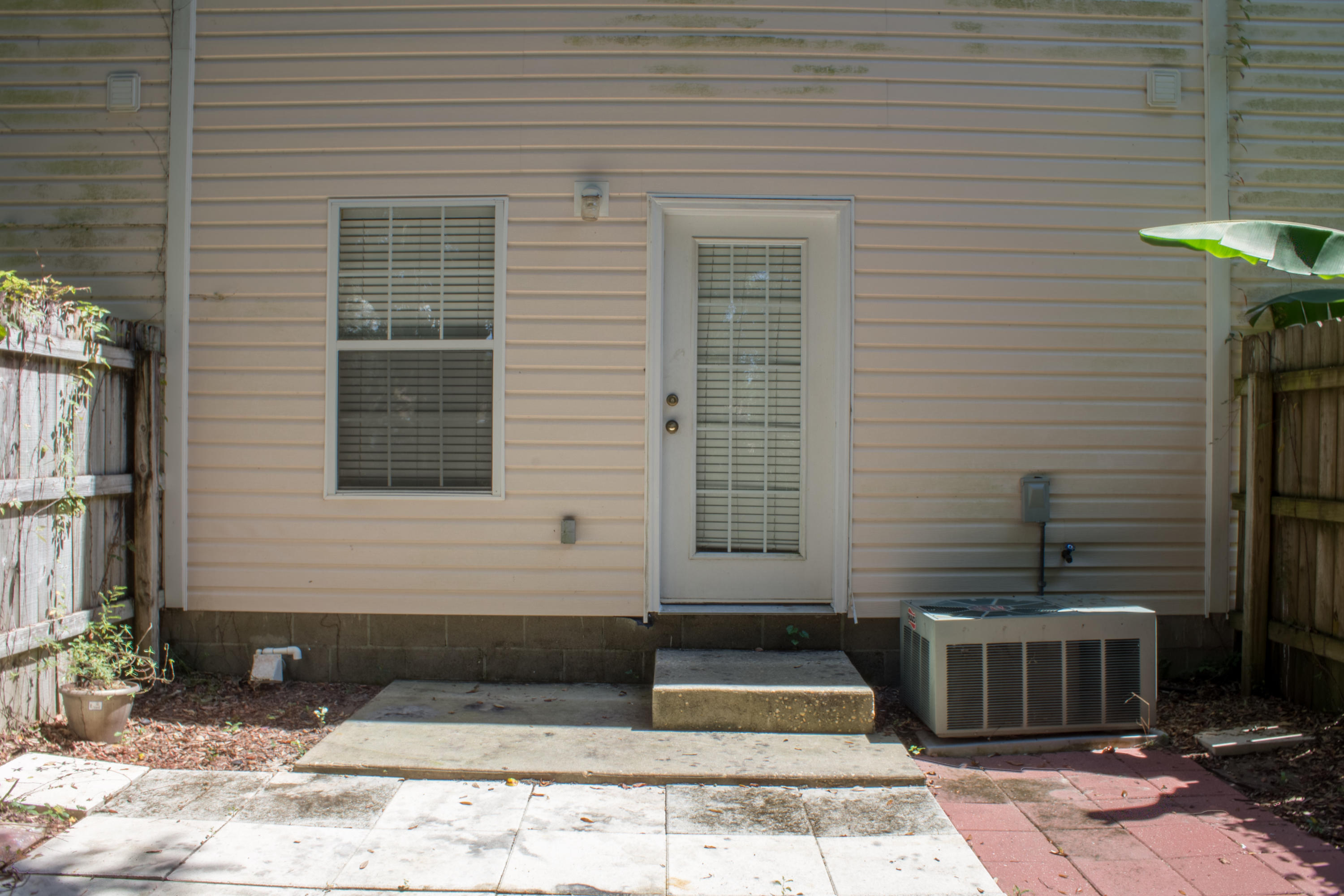 OAK PARK TOWNHOMES - Residential