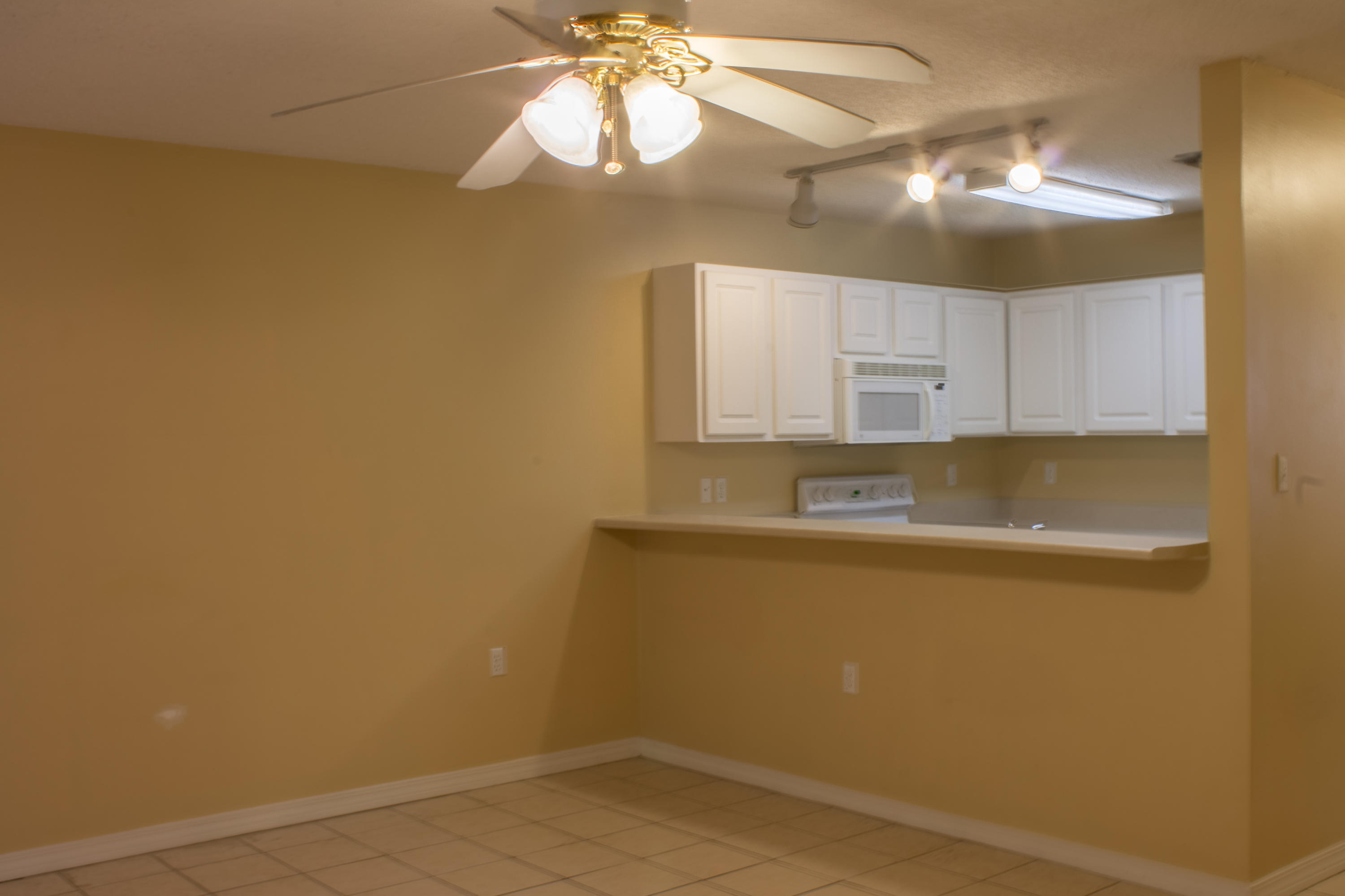 OAK PARK TOWNHOMES - Residential