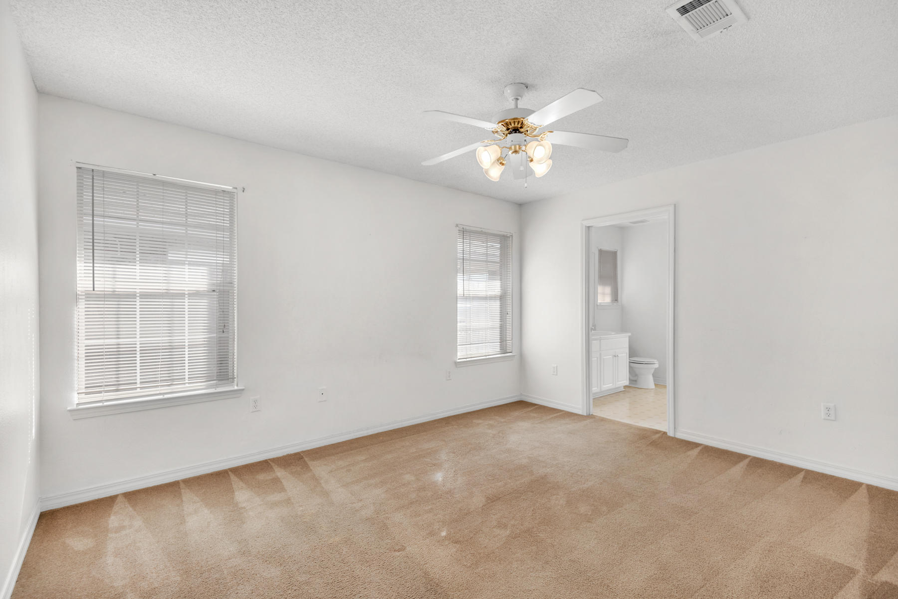 EMERALD VILLAGE S/D - Residential