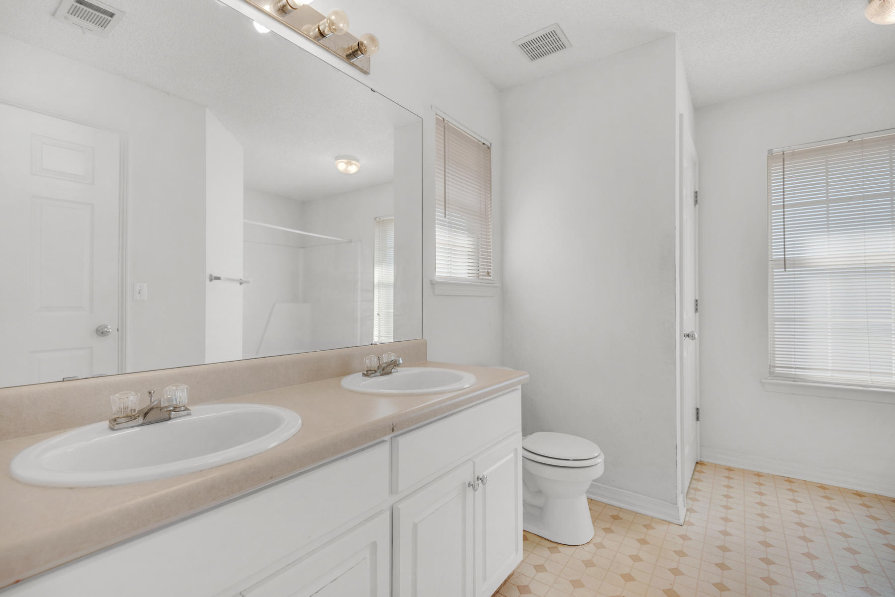 EMERALD VILLAGE S/D - Residential