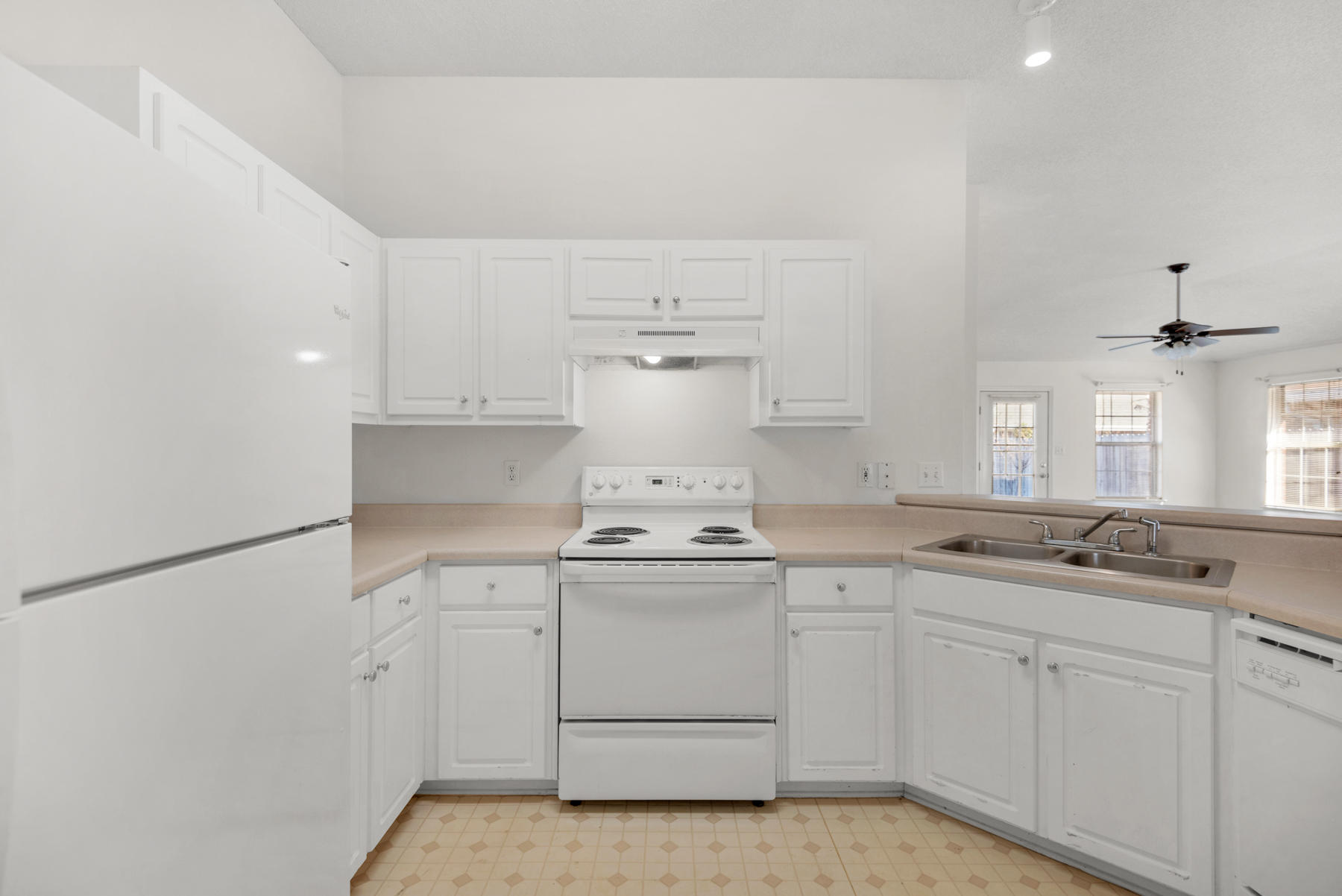 EMERALD VILLAGE S/D - Residential