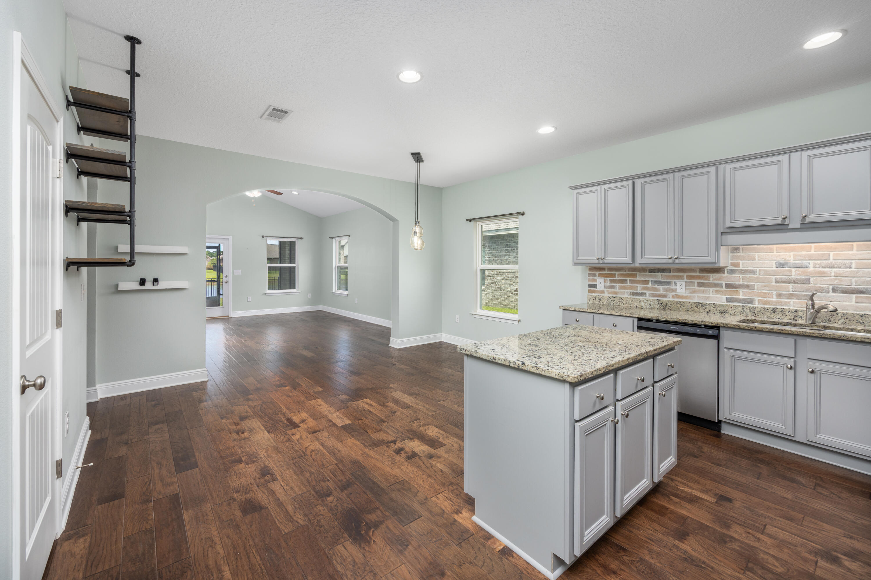 DRIFTWOOD ESTATES - Residential