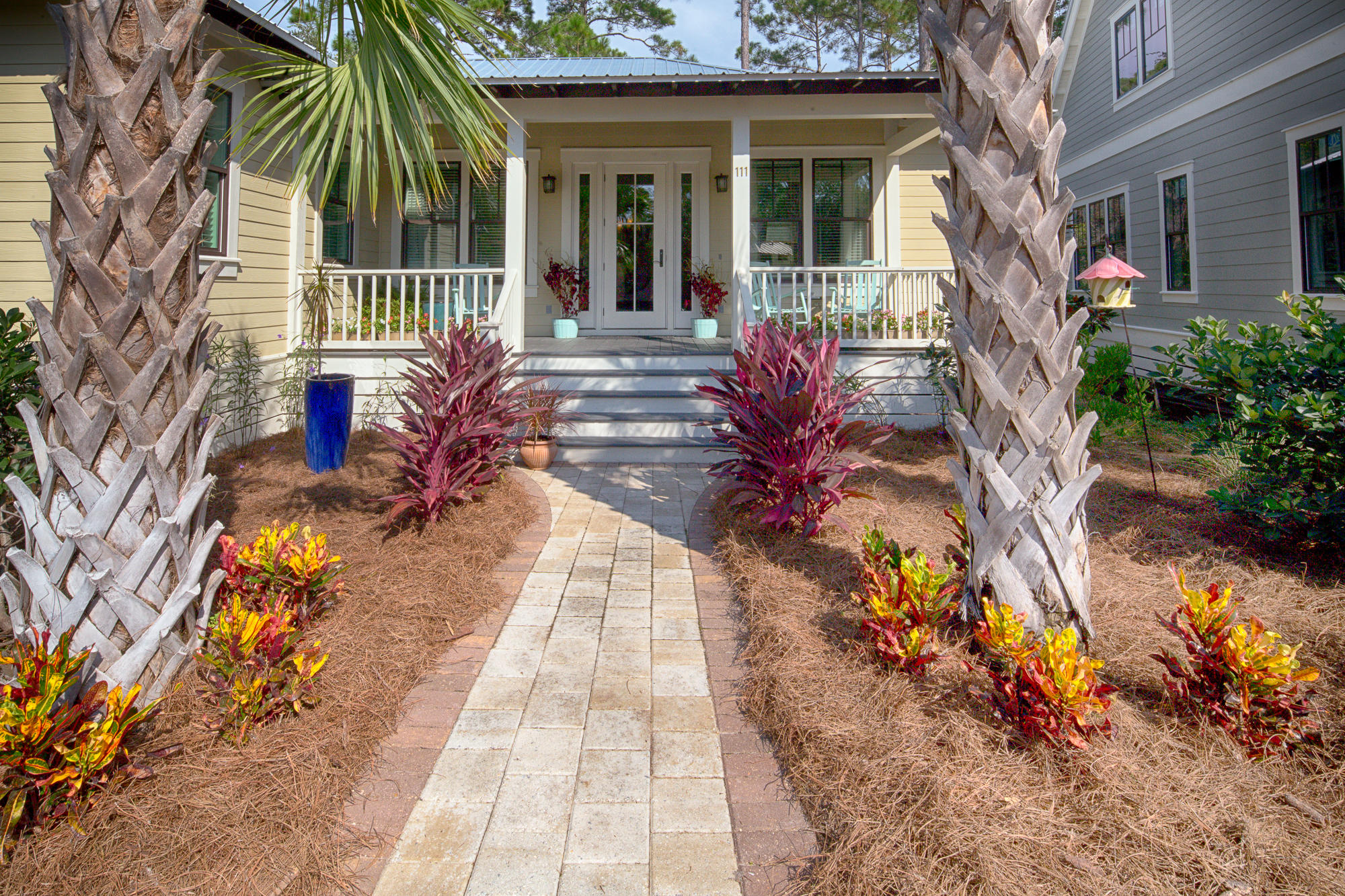 COTTAGES AT EASTERN LAKE - Residential
