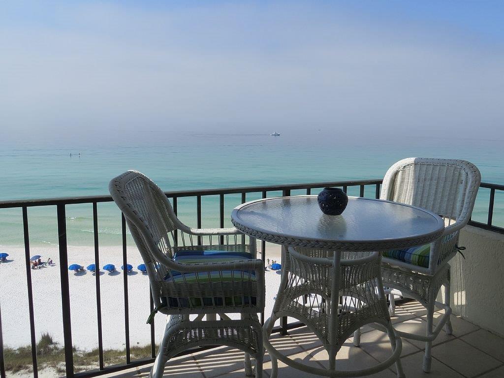 ONE SEAGROVE PLACE CONDOMINIUMS - Residential