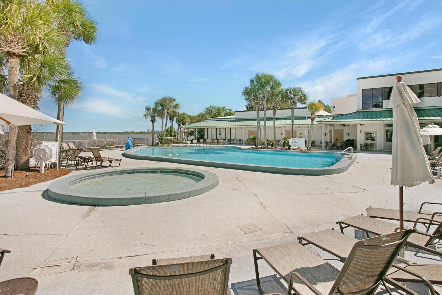 BAYSIDE CONDO SANDESTIN - Residential