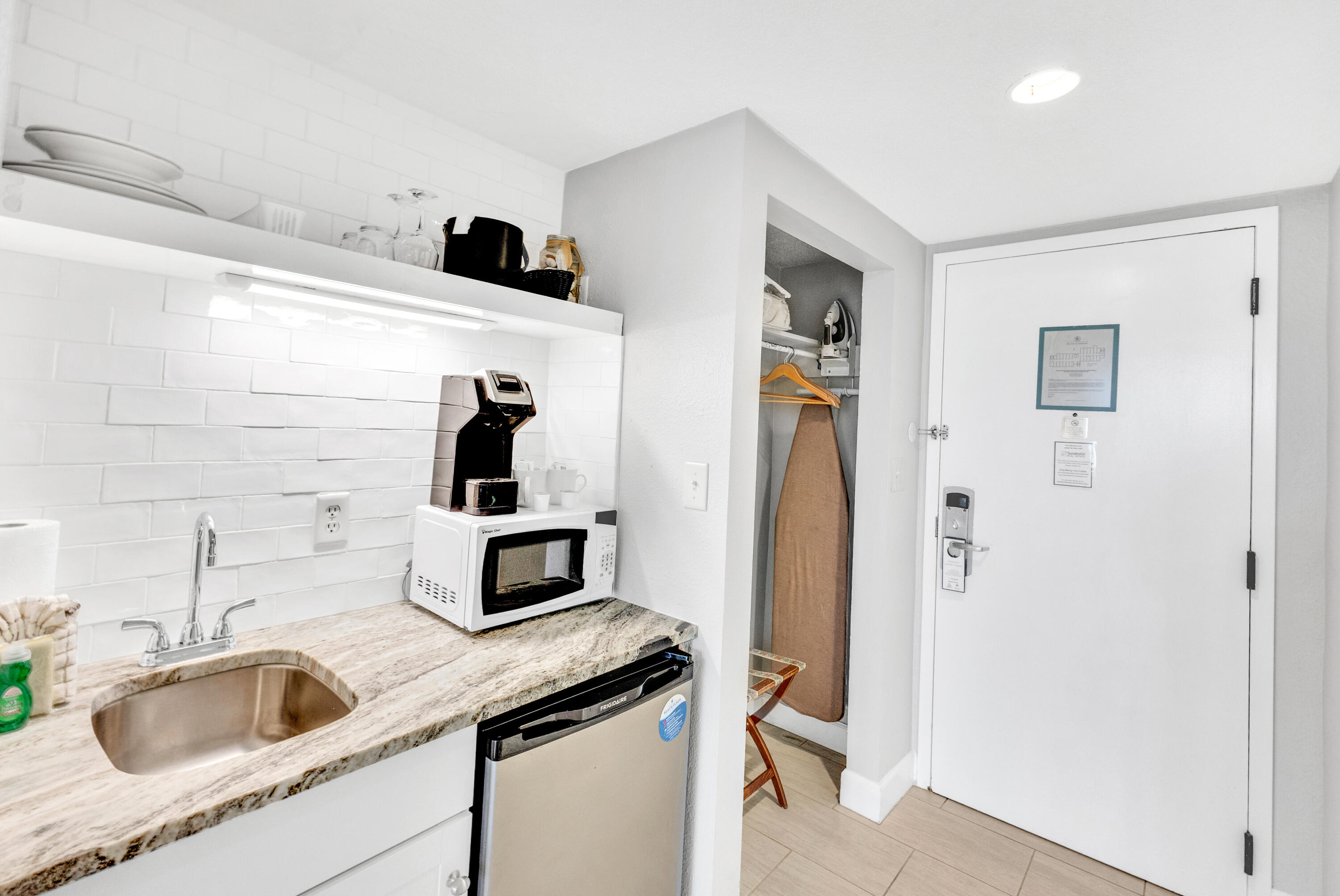 BAYSIDE CONDO SANDESTIN - Residential