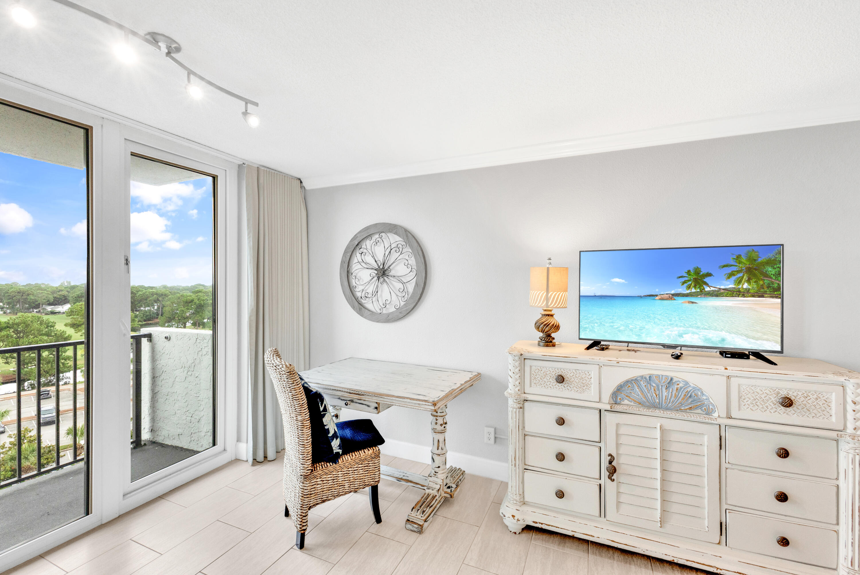 BAYSIDE CONDO SANDESTIN - Residential