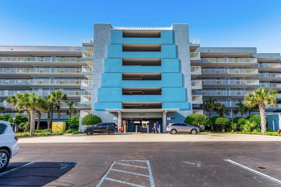 ISLANDER BEACH RESORT PH 2 - Residential