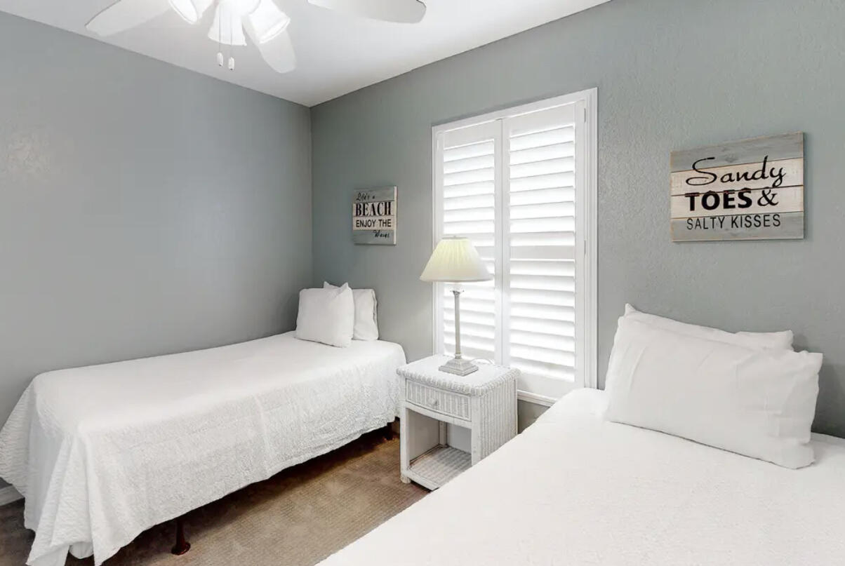 ISLANDER BEACH RESORT PH 2 - Residential