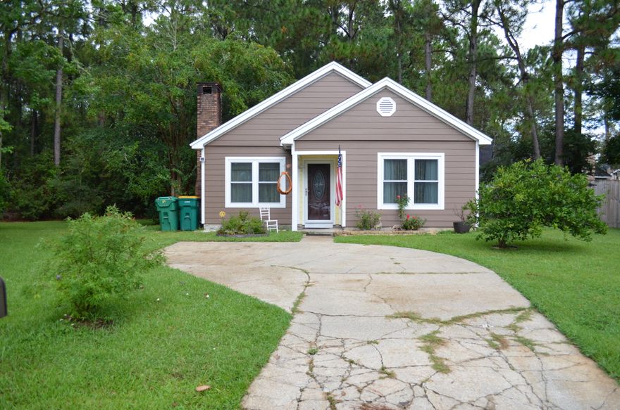 Fanastic curb appeal! This lovely 2 Bedroom/2 Bathroom home is located in a quiet cul-de-sac in a beautiful neighborhood. Washer and Dryer included. Beautiful yard and mature trees! This home is truly a gem...make it yours today!