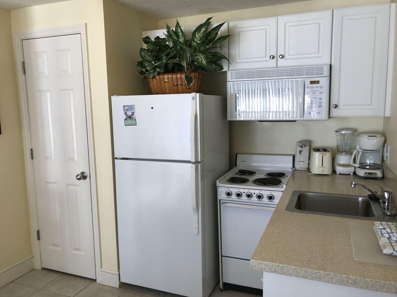 MAJESTIC BEACH TOWERS I - Residential