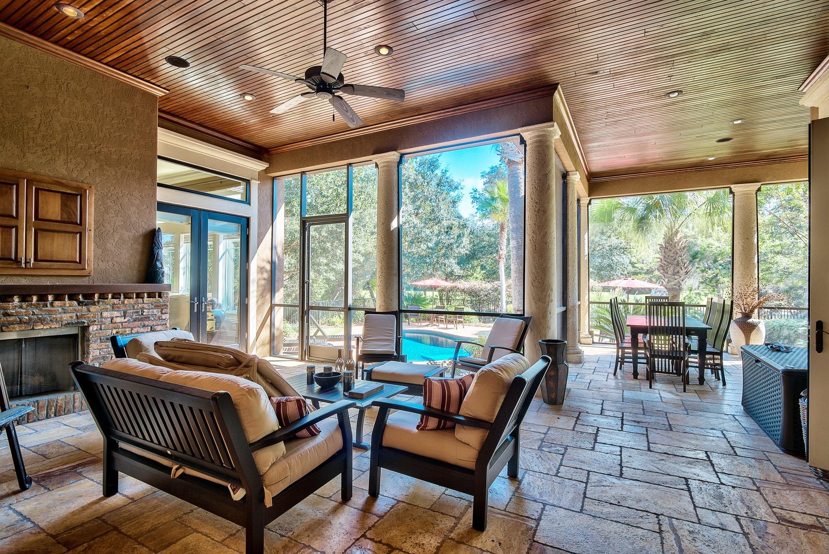 BURNT PINE - Residential