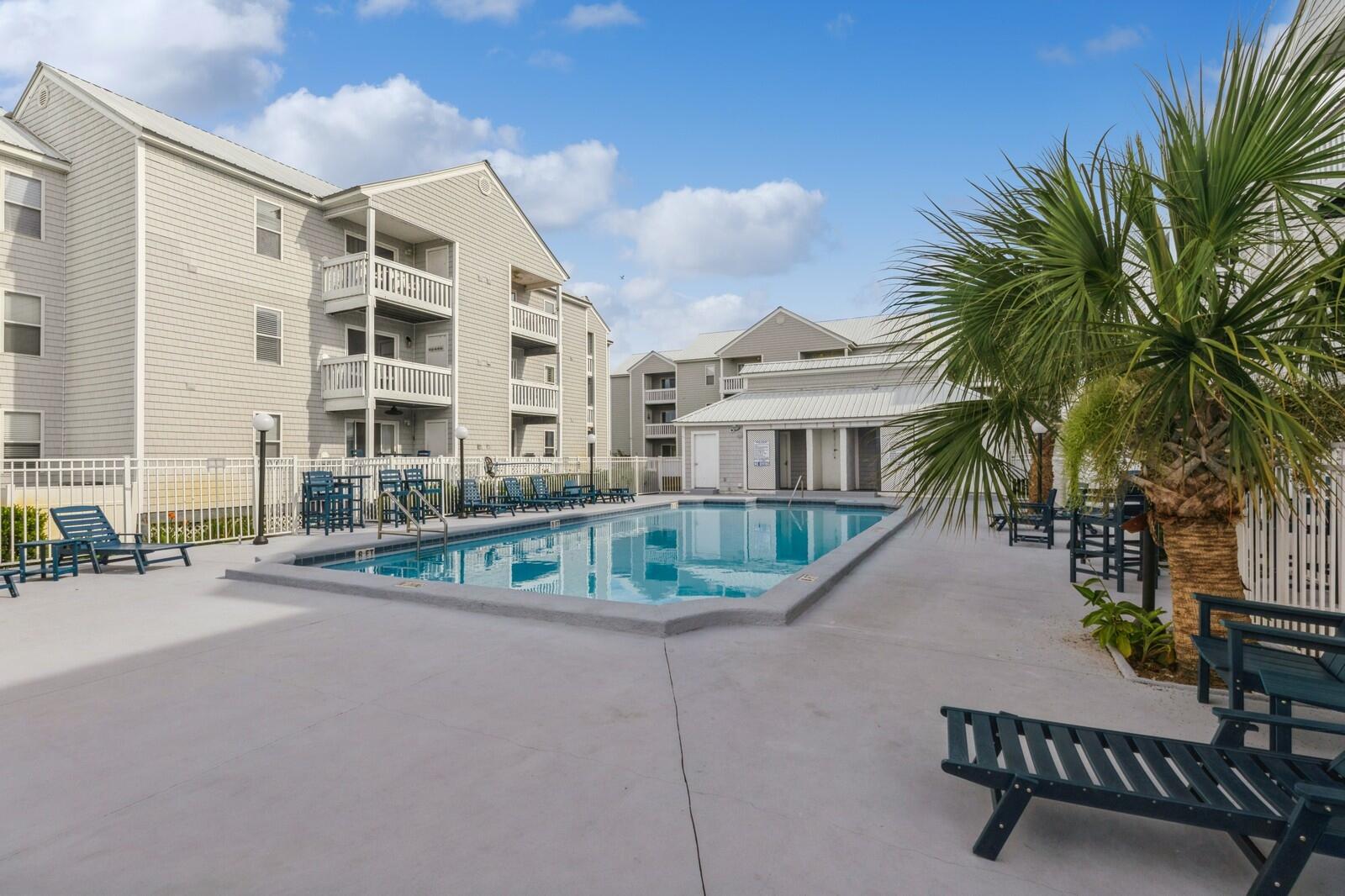 HERMITAGE CONDOMINIUM - Residential