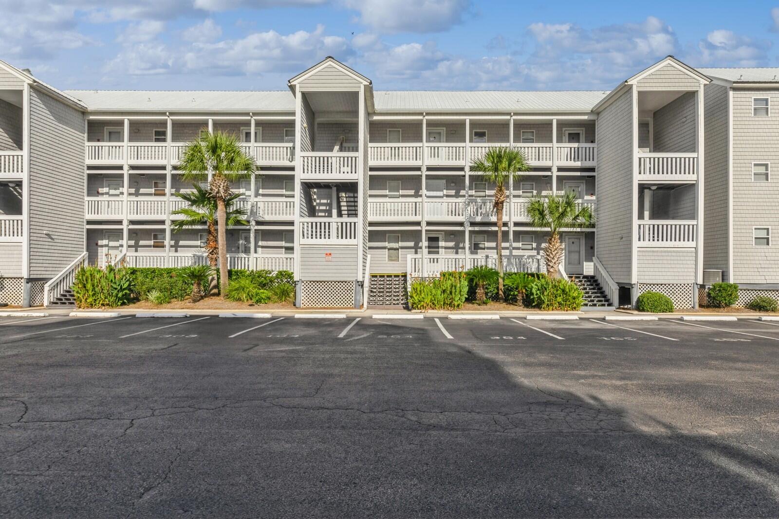 HERMITAGE CONDOMINIUM - Residential