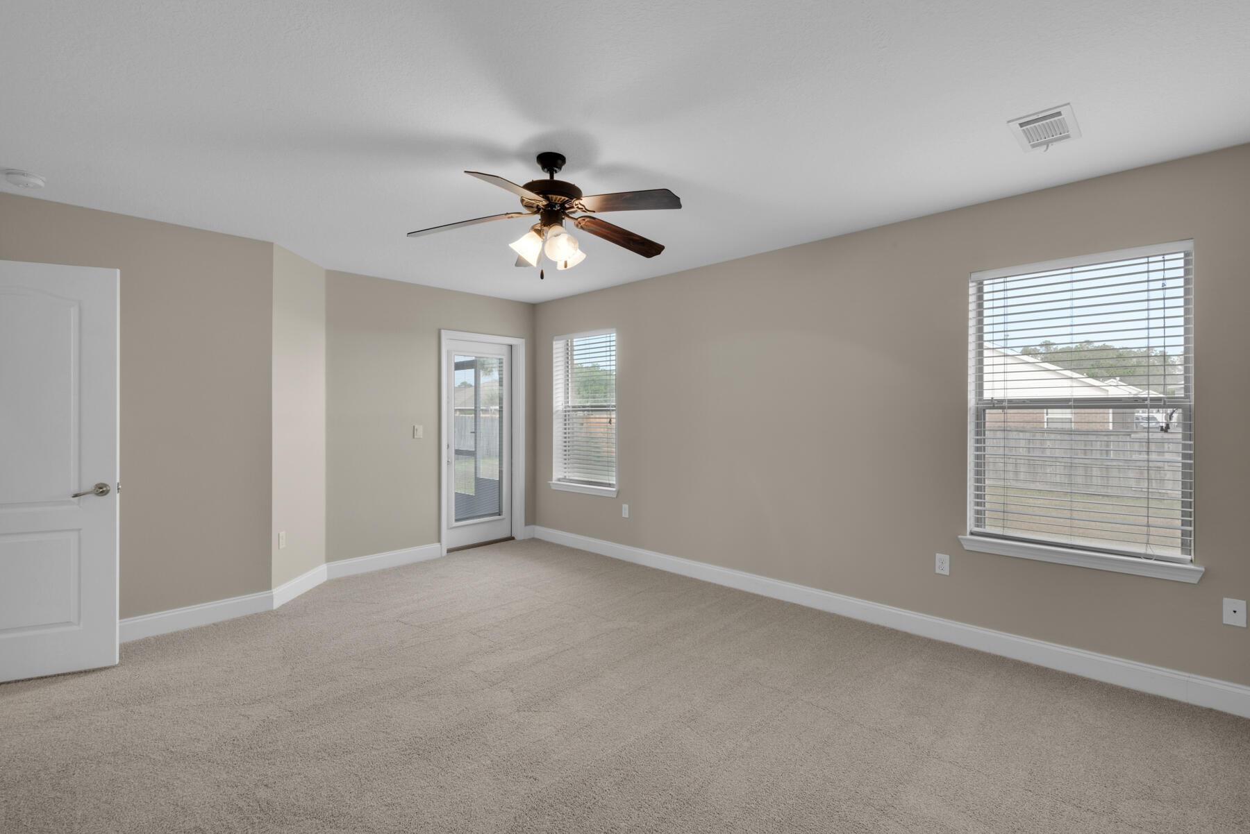 THE MEADOWS - Residential