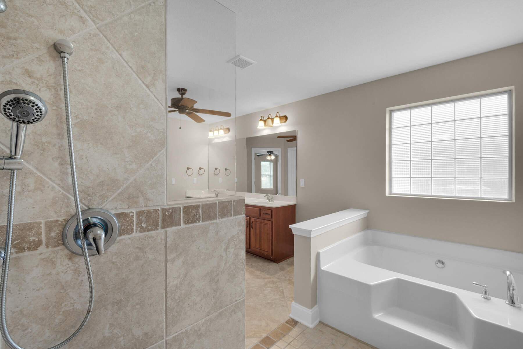 THE MEADOWS - Residential