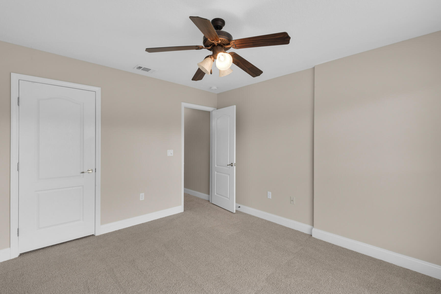 THE MEADOWS - Residential