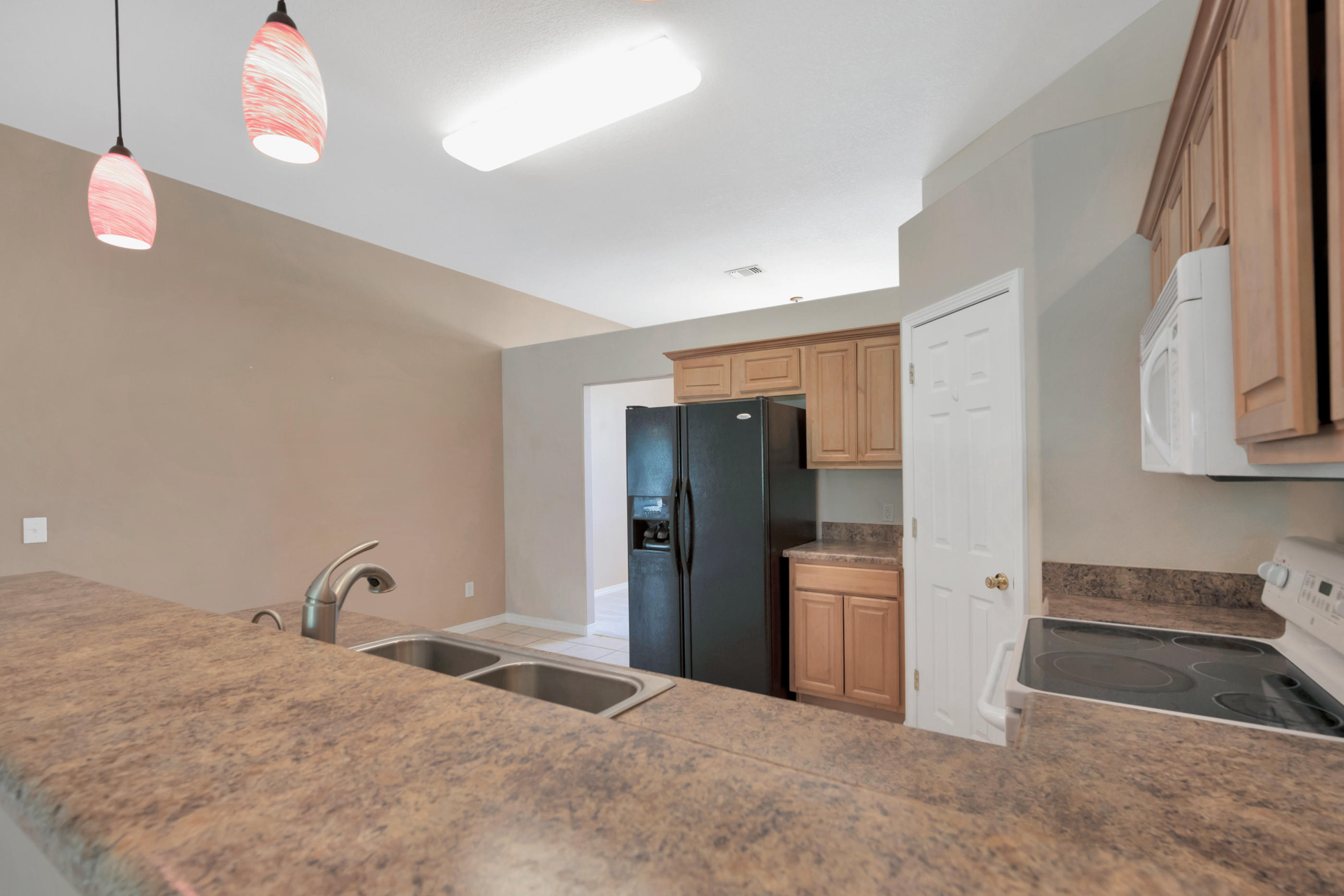 QUAYSIDE VILLAGE PH III - Residential