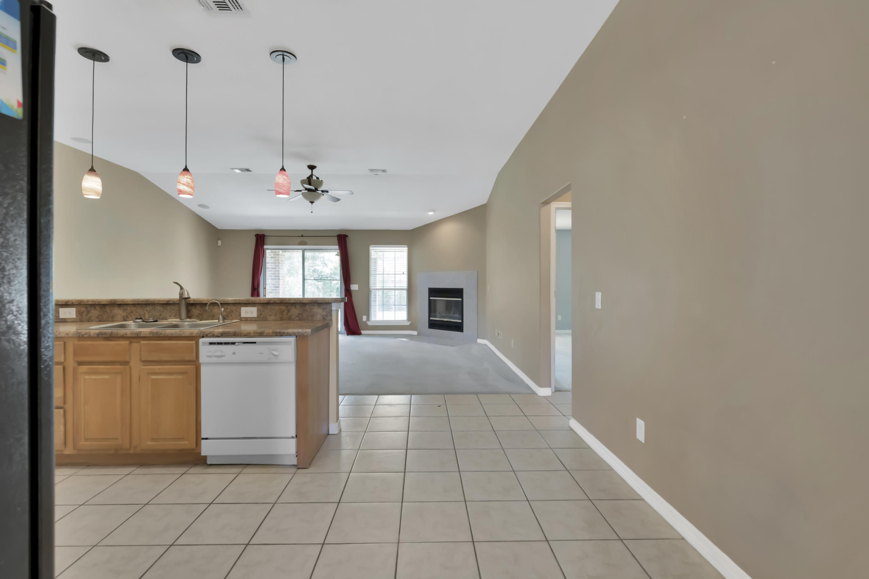 QUAYSIDE VILLAGE PH III - Residential