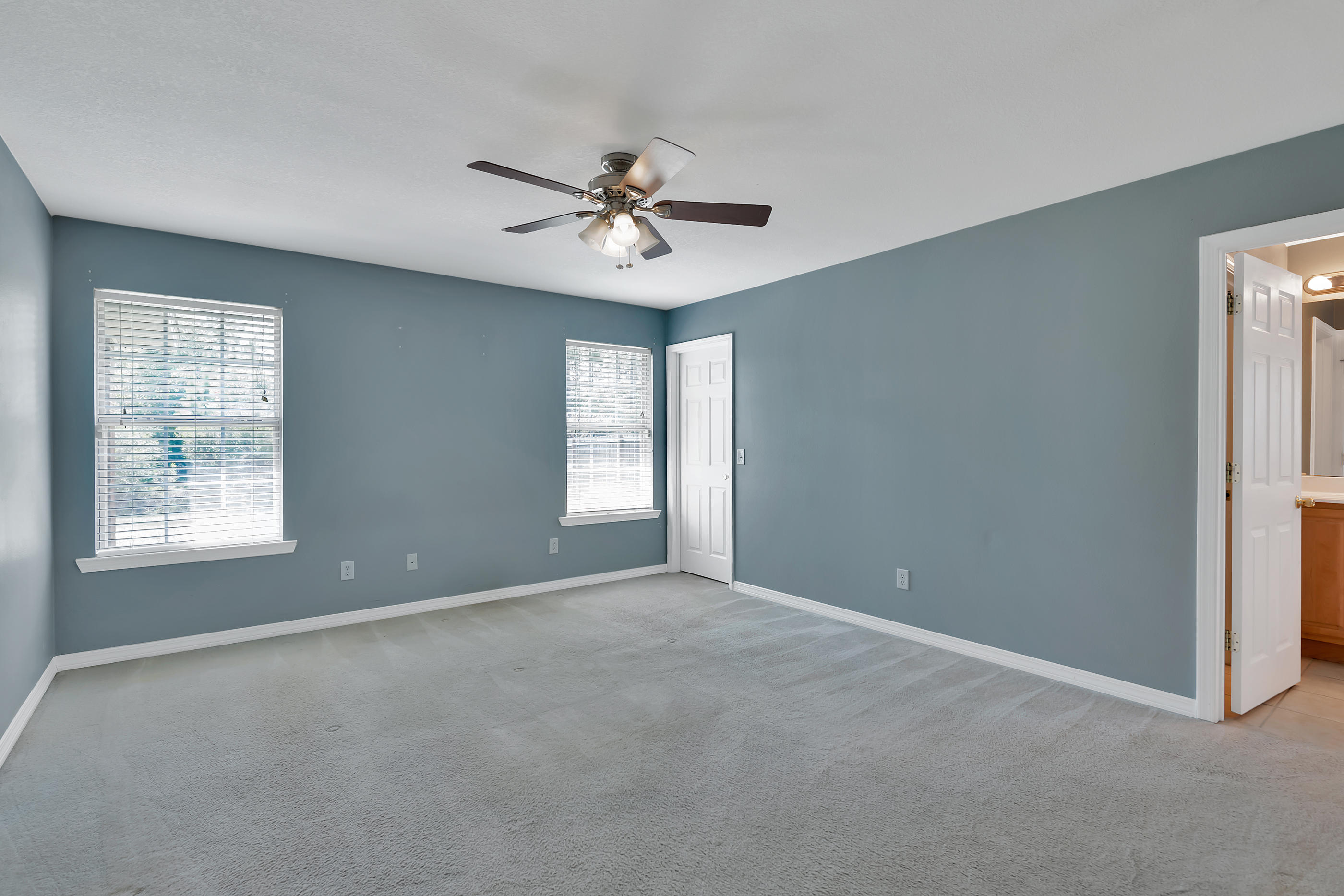 QUAYSIDE VILLAGE PH III - Residential