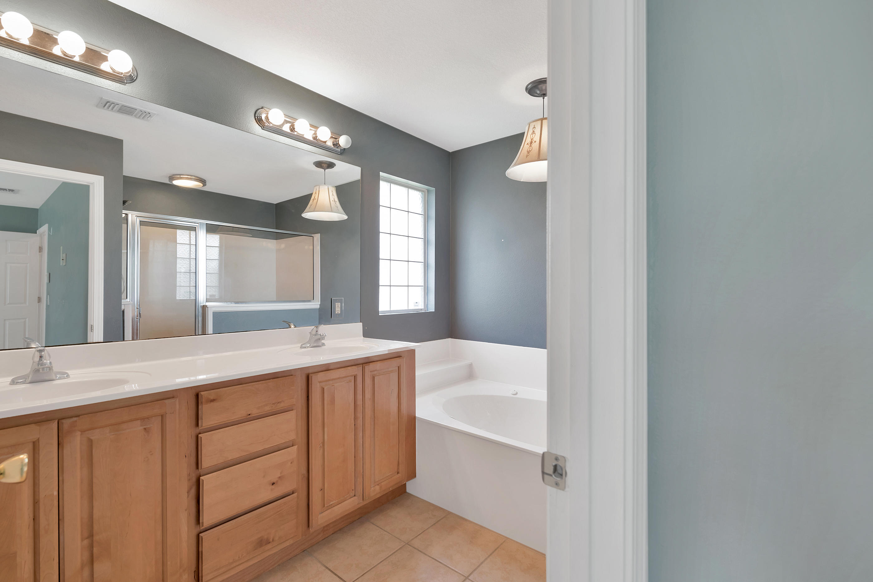 QUAYSIDE VILLAGE PH III - Residential