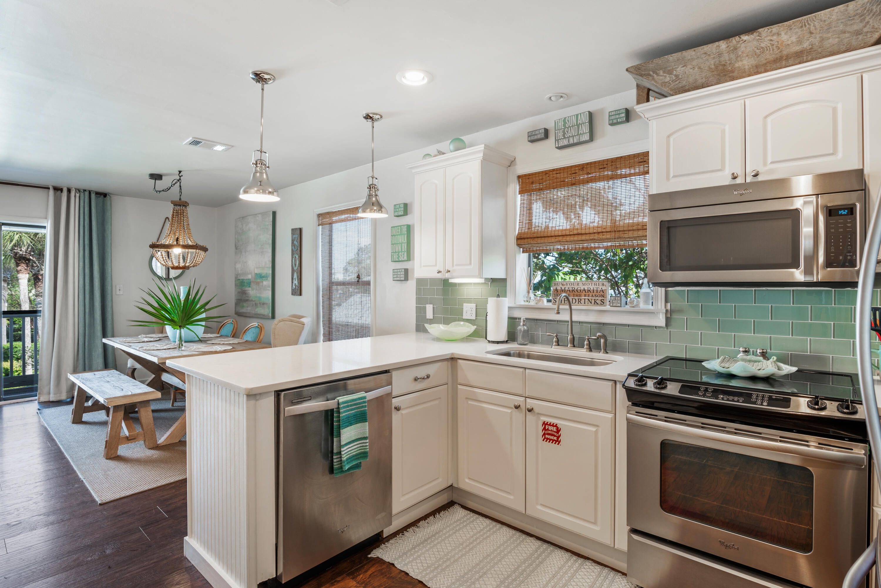 BEACHWOOD VILLAS CONDO PH 2 - Residential