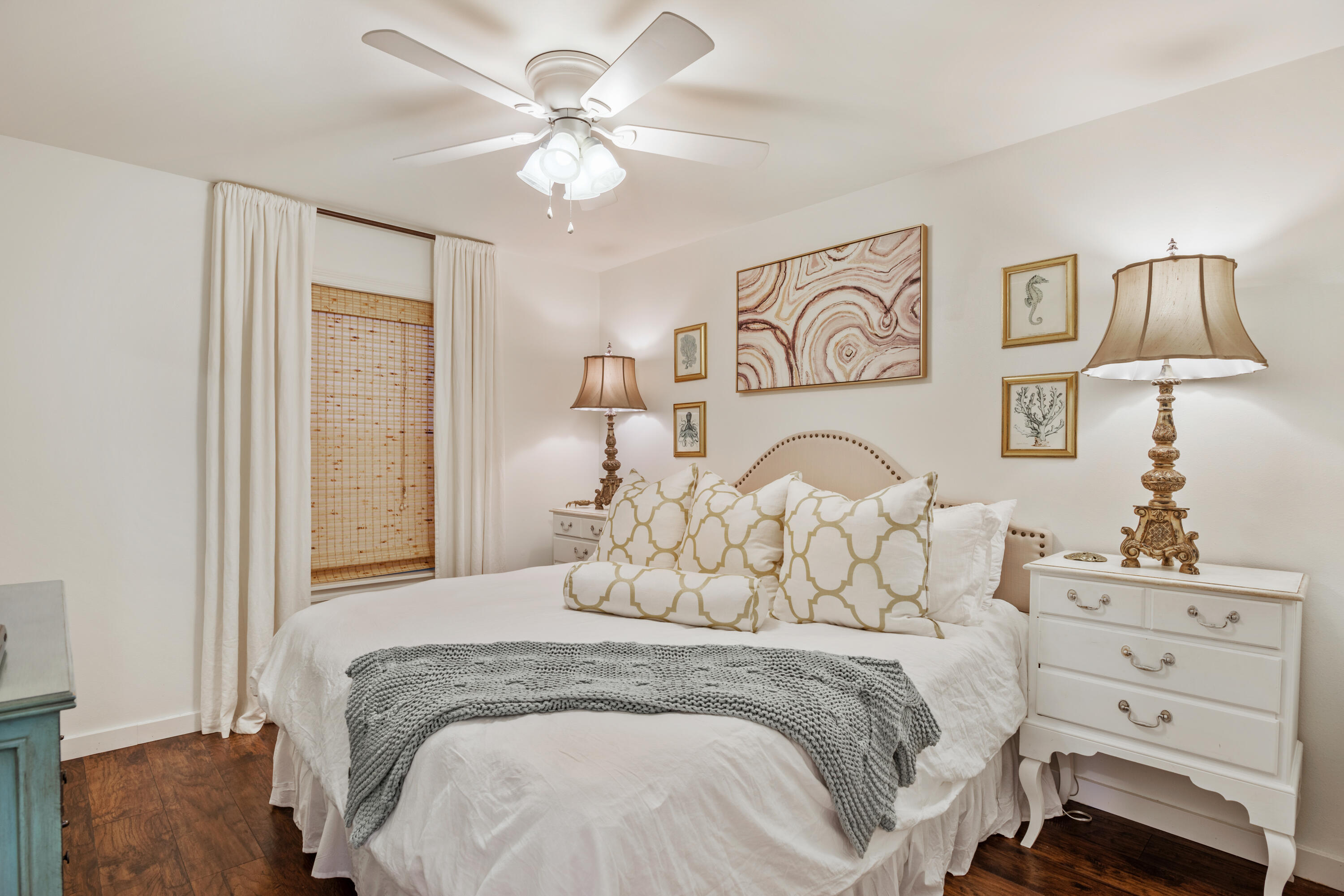 BEACHWOOD VILLAS CONDO PH 2 - Residential