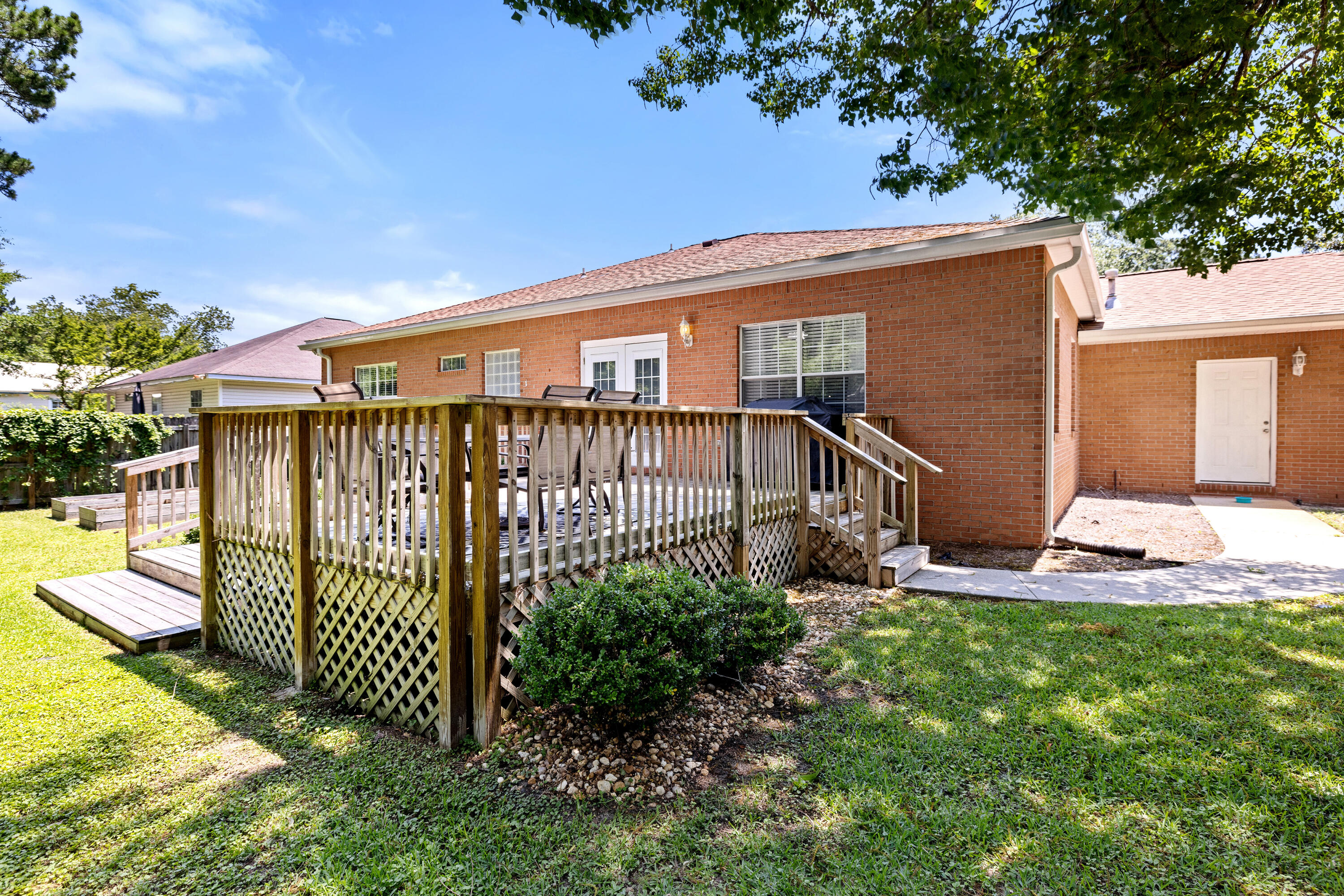 VALPARAISO PINECREST 6 - Residential