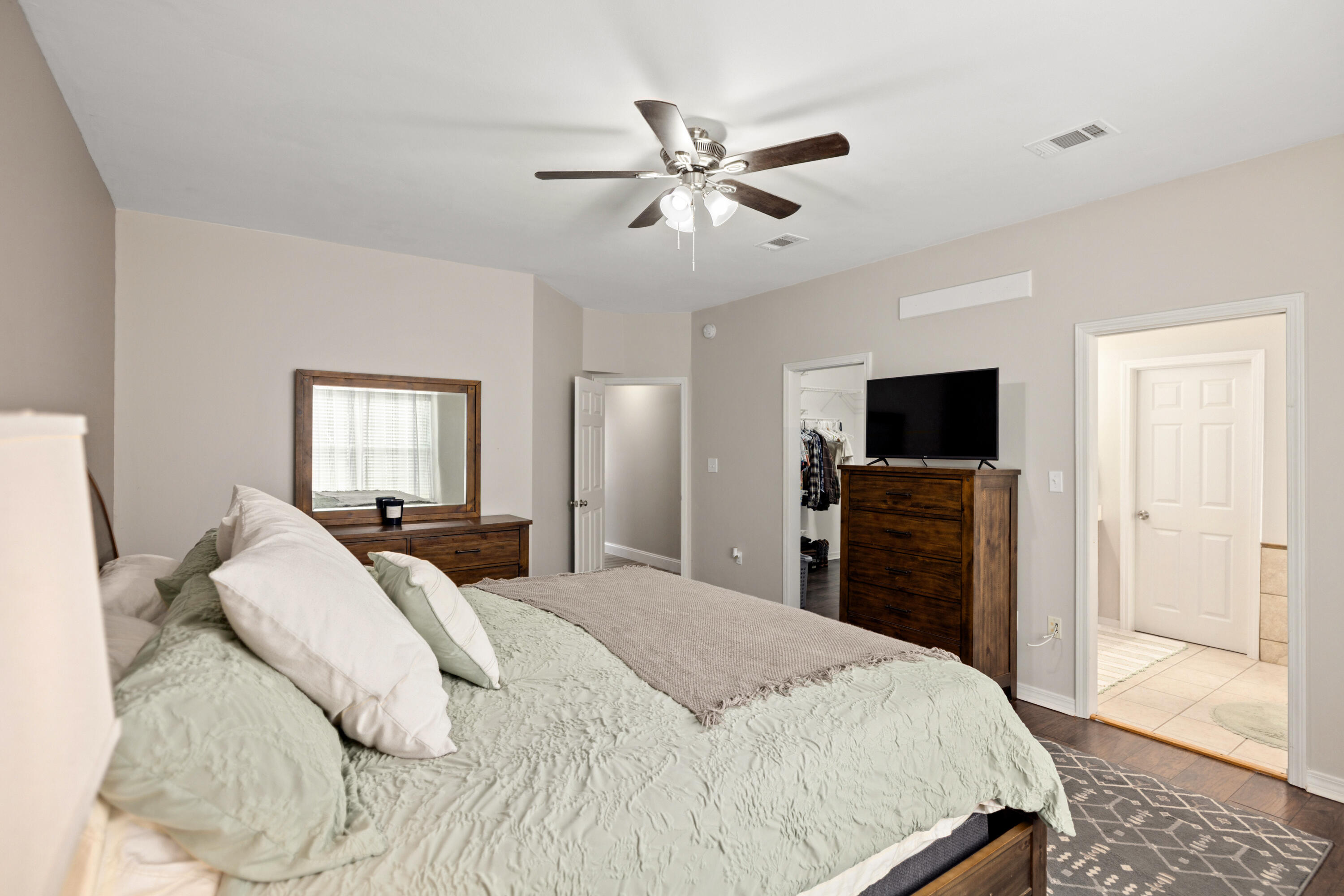 VALPARAISO PINECREST 6 - Residential