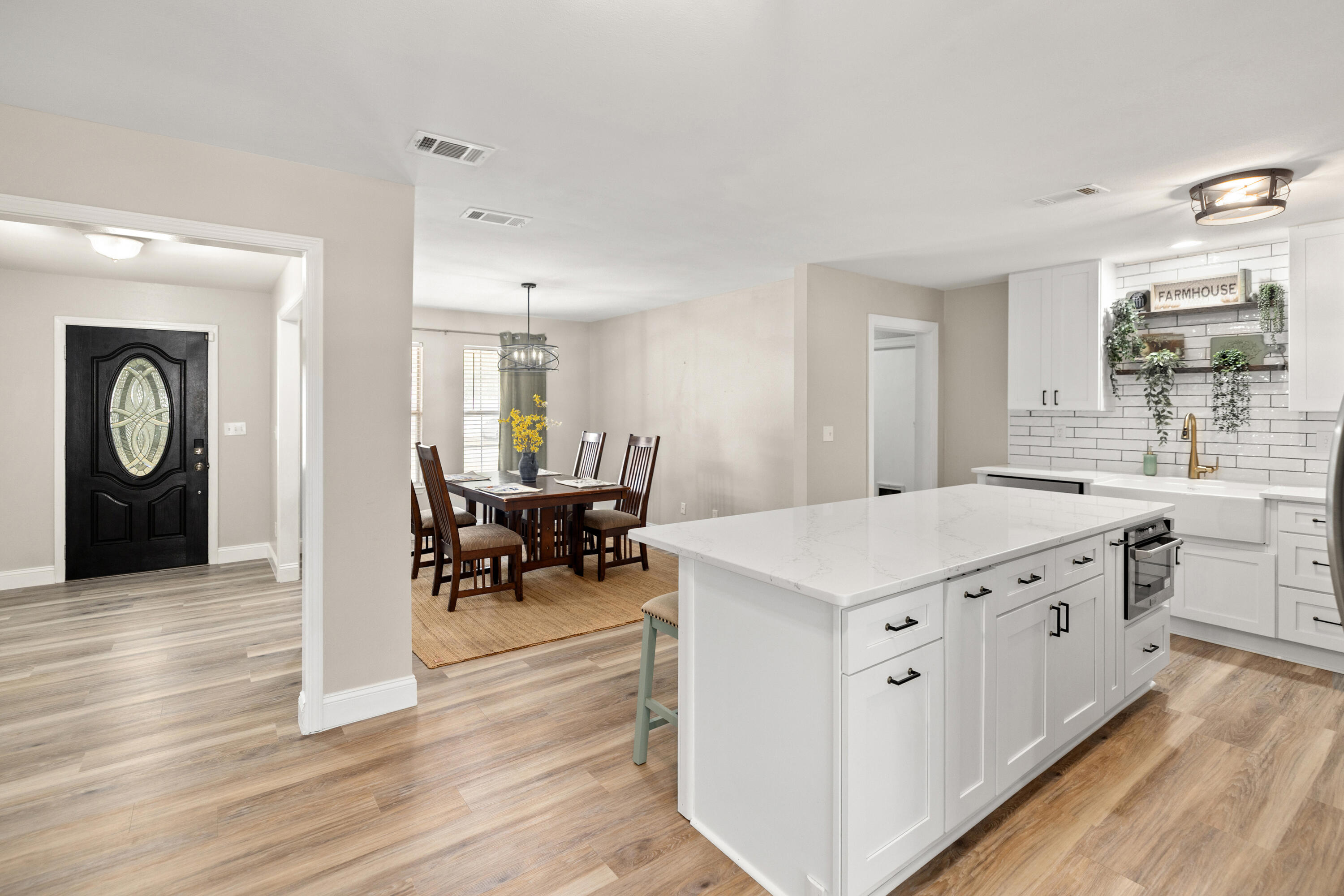 VALPARAISO PINECREST 6 - Residential