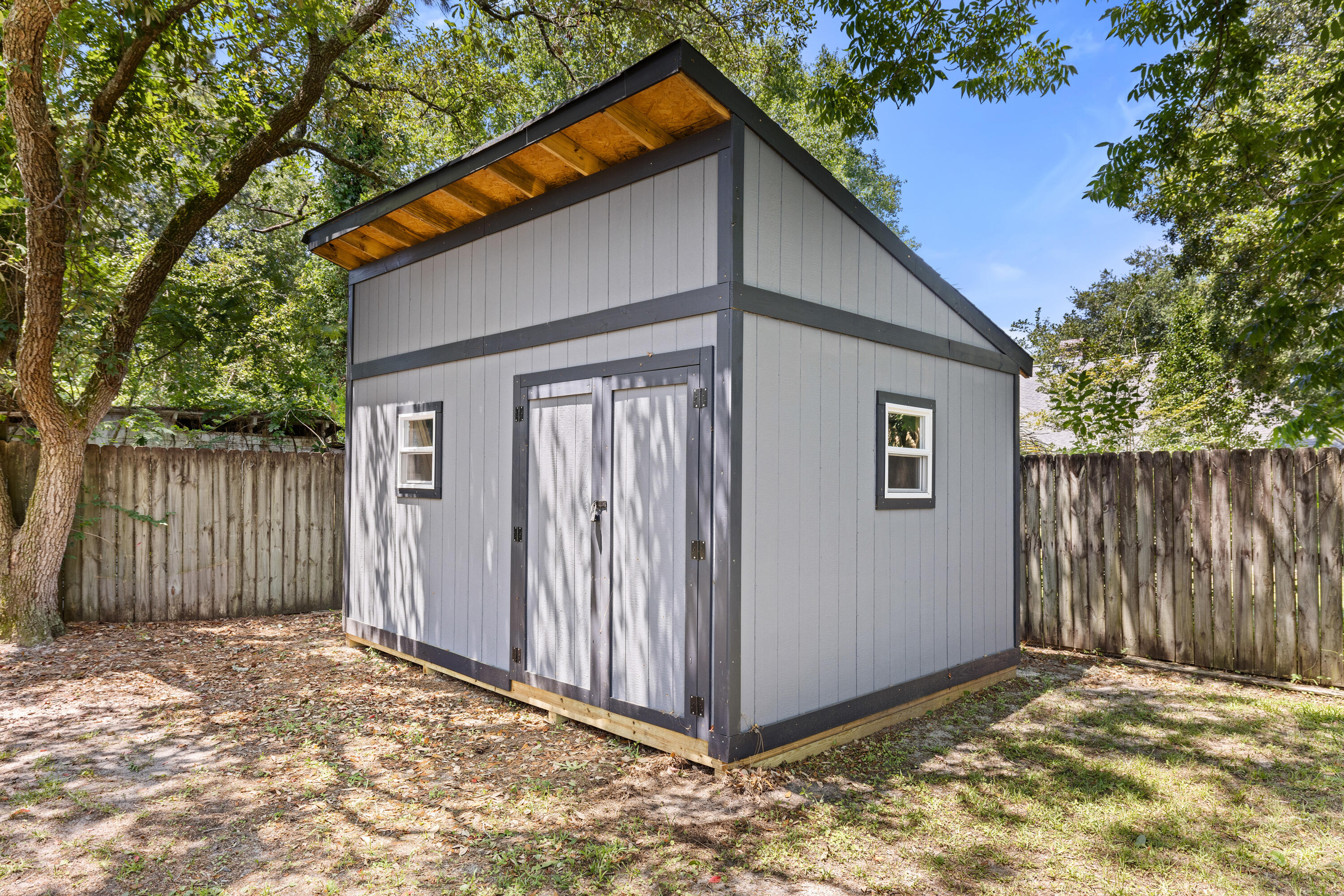 VALPARAISO PINECREST 6 - Residential