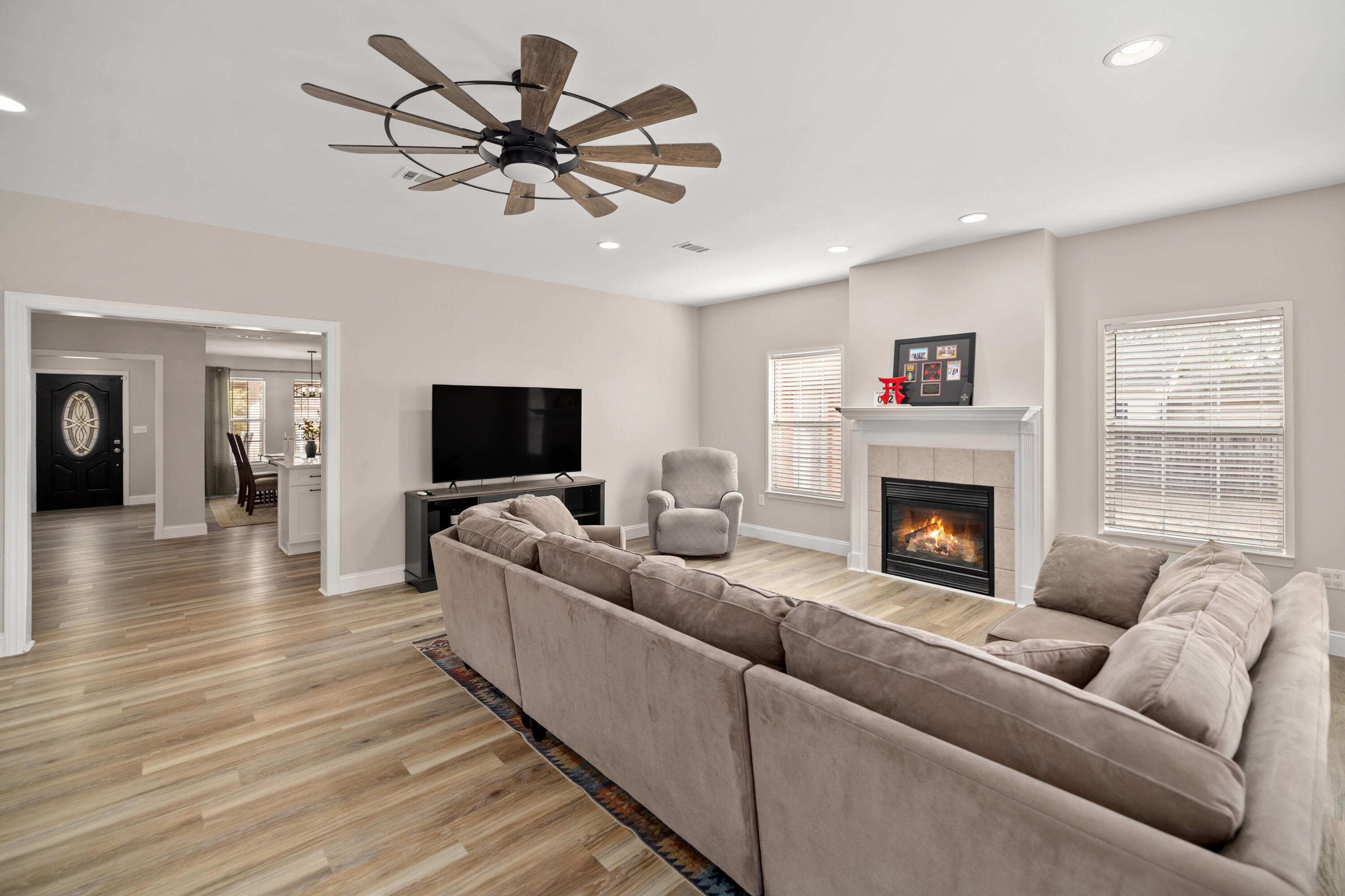 VALPARAISO PINECREST 6 - Residential