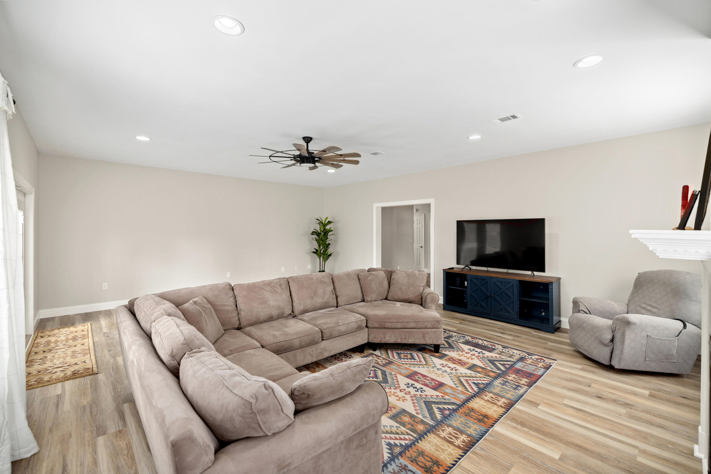 VALPARAISO PINECREST 6 - Residential