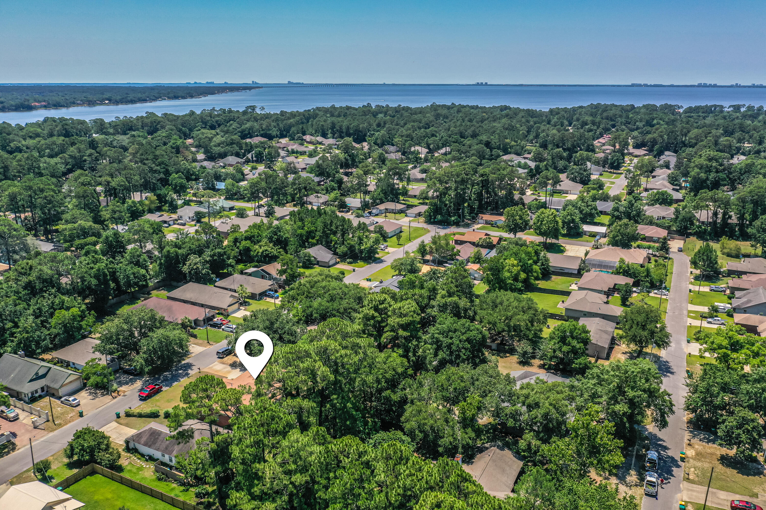 VALPARAISO PINECREST 6 - Residential