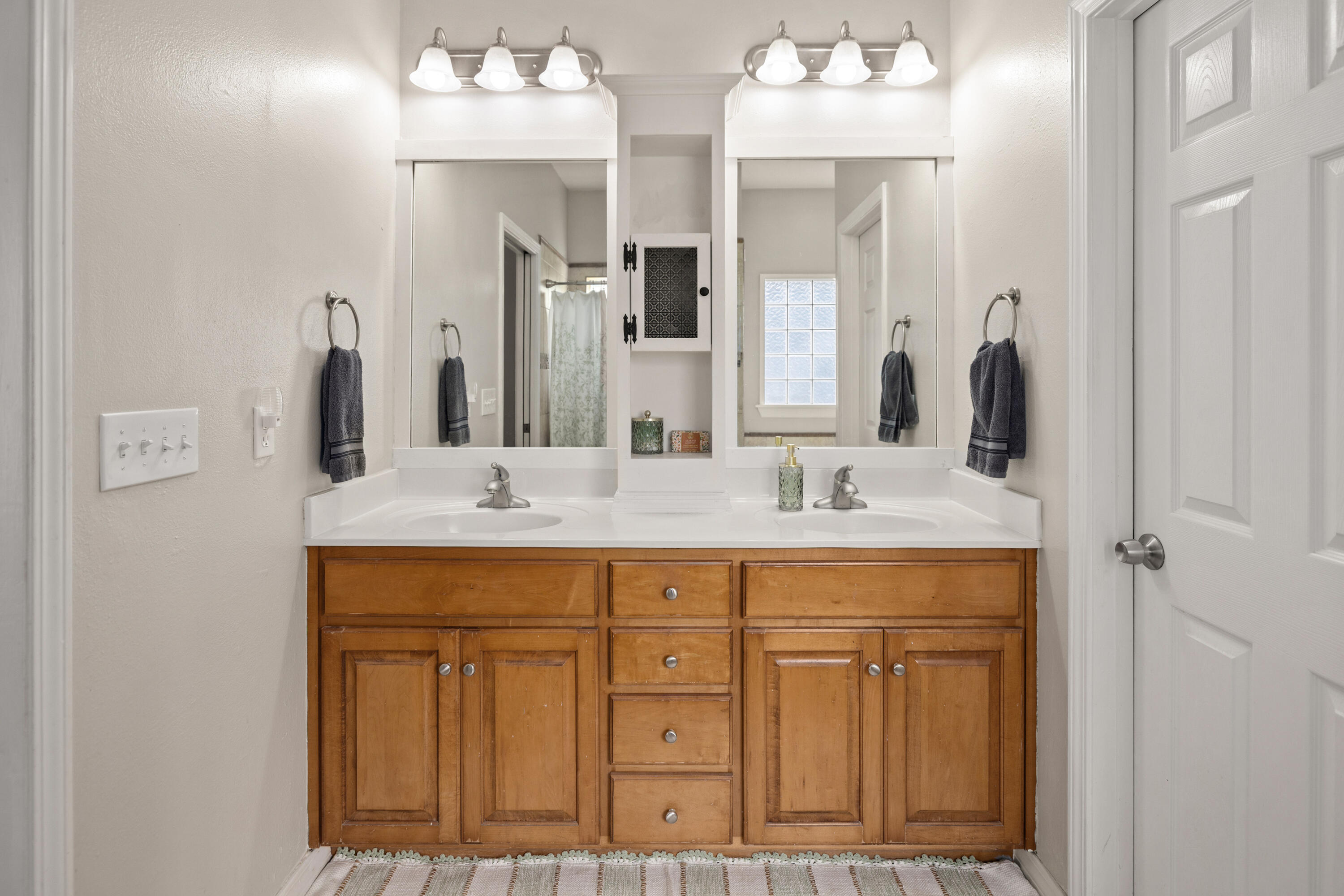 VALPARAISO PINECREST 6 - Residential