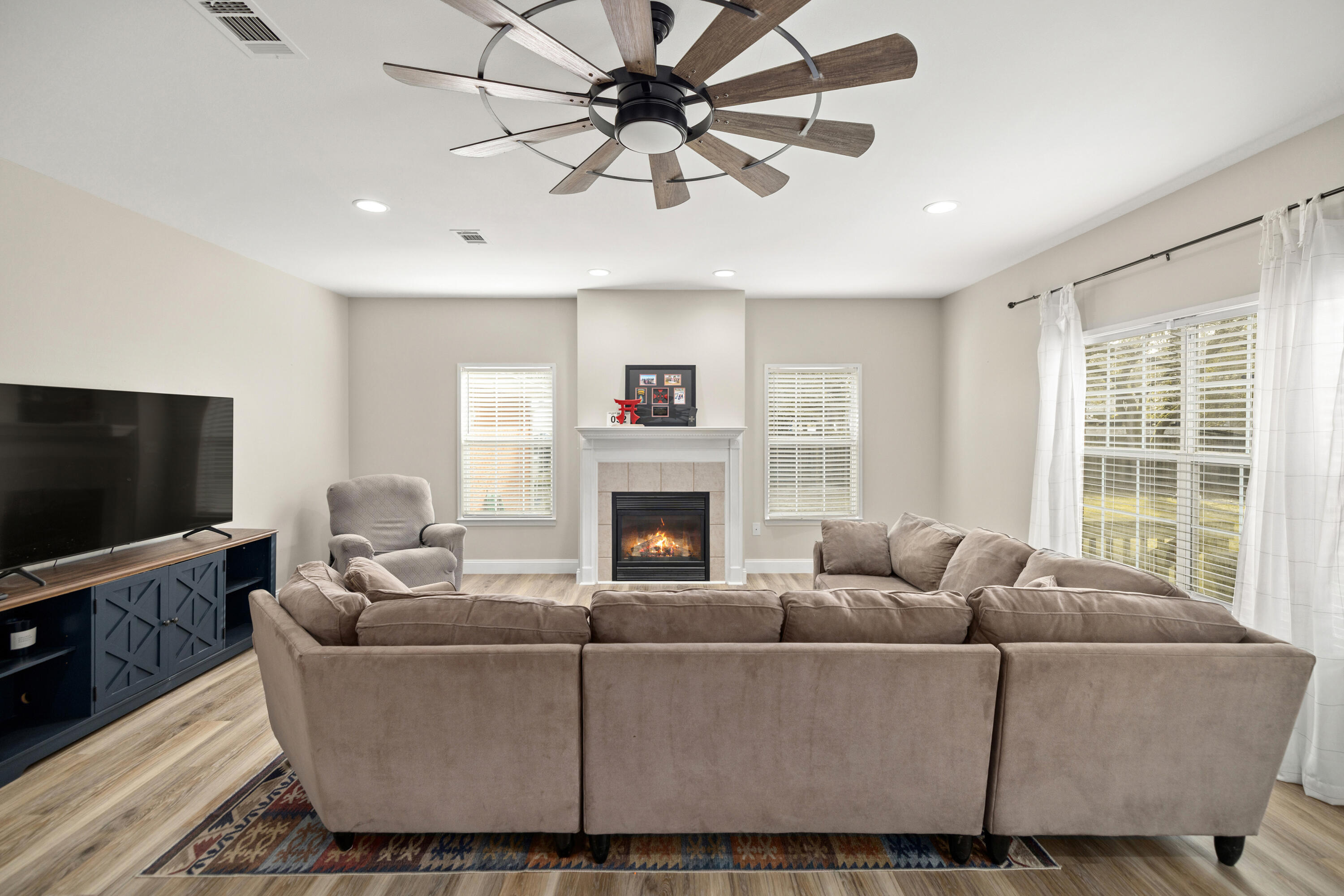 VALPARAISO PINECREST 6 - Residential