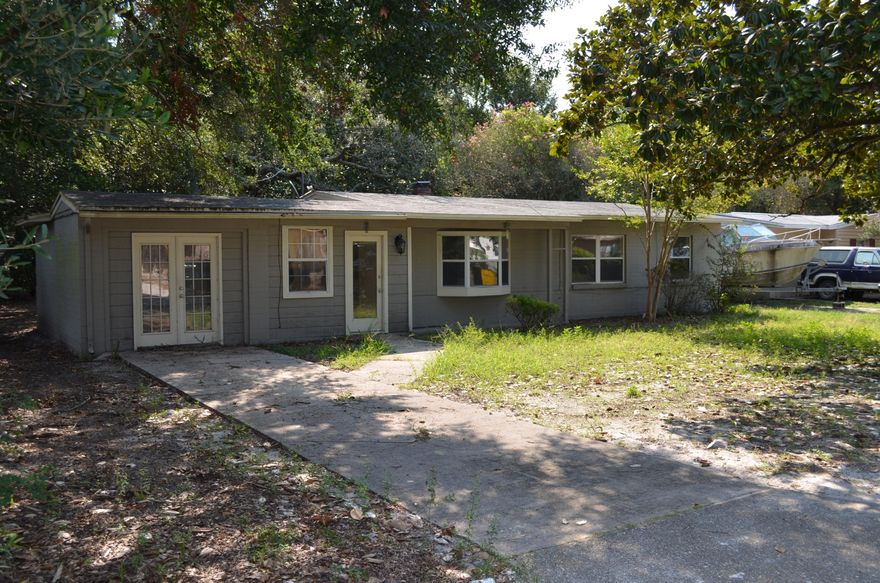 Listing entered for comp purposes. Contact listing agent for any additional information.