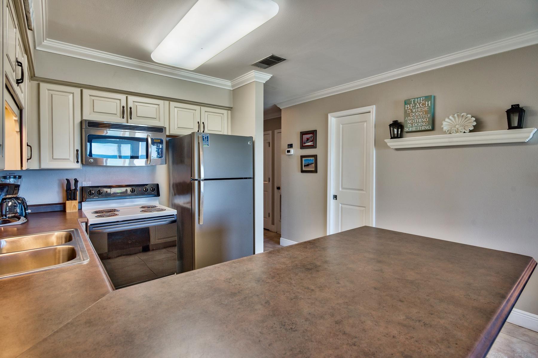 BLUE MOUNTAIN VILLAS - Residential