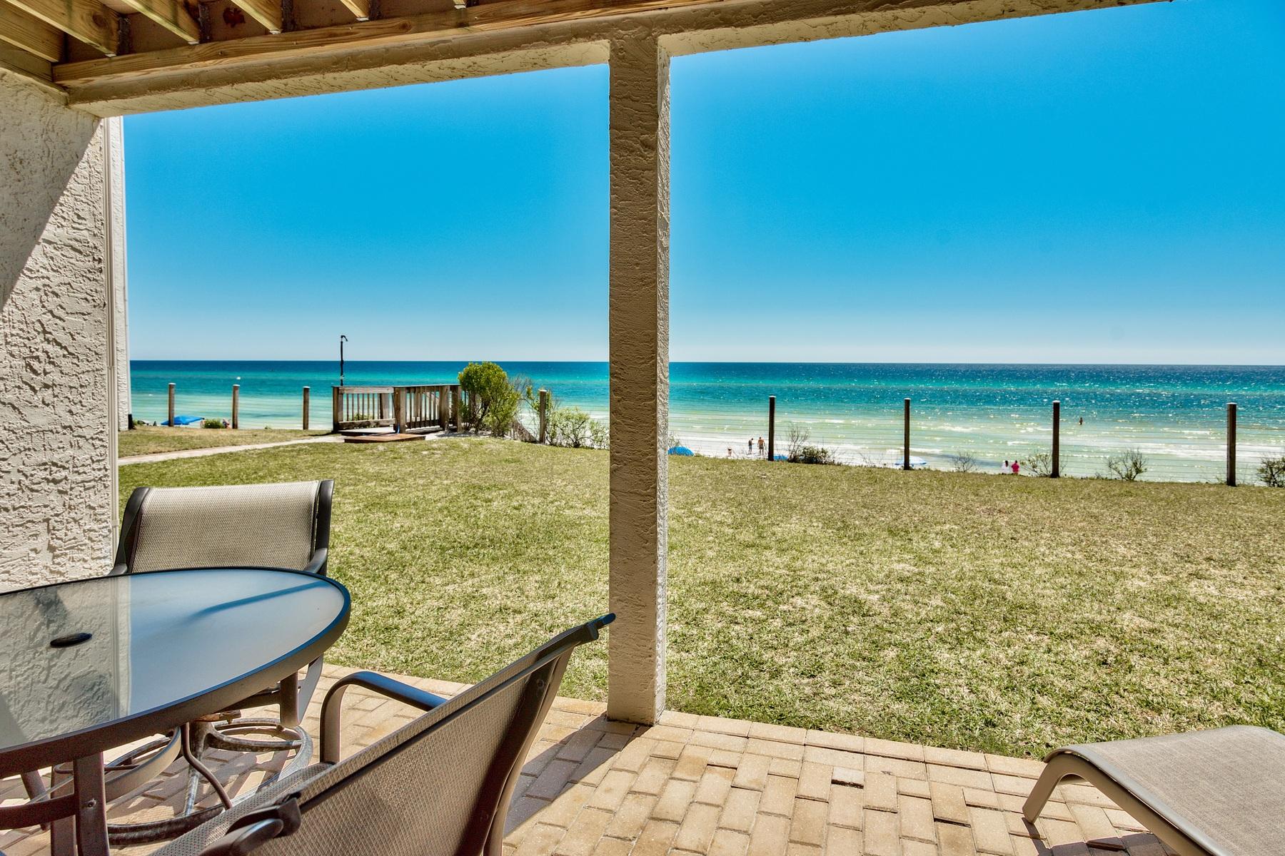 BLUE MOUNTAIN VILLAS - Residential