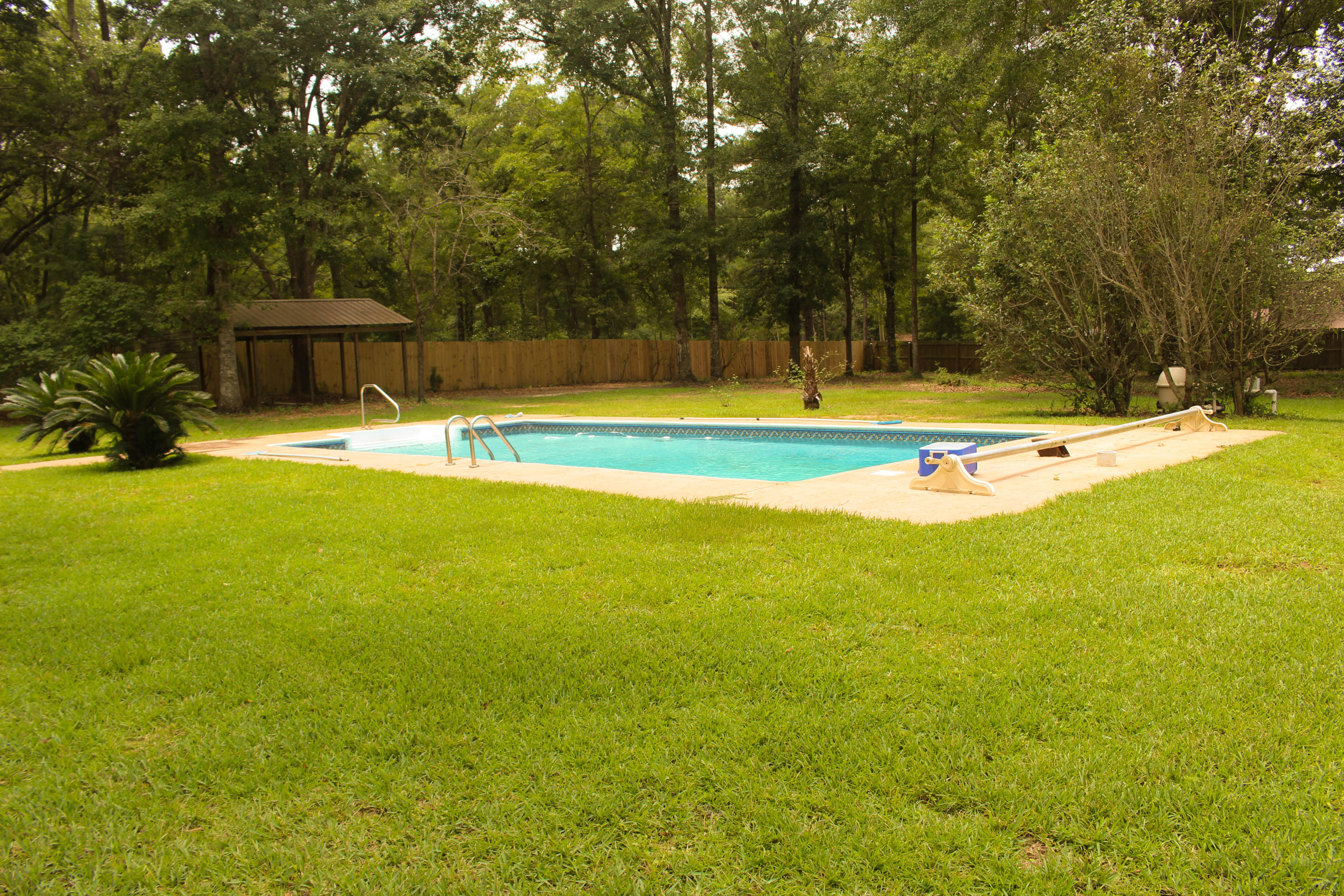 HOLLY HILLS - Residential