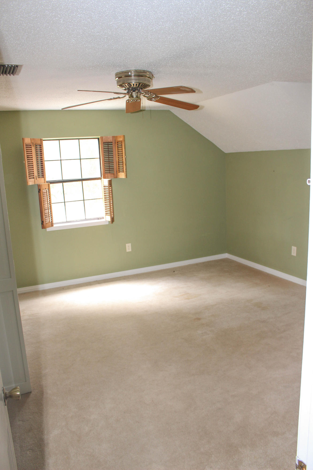 HOLLY HILLS - Residential