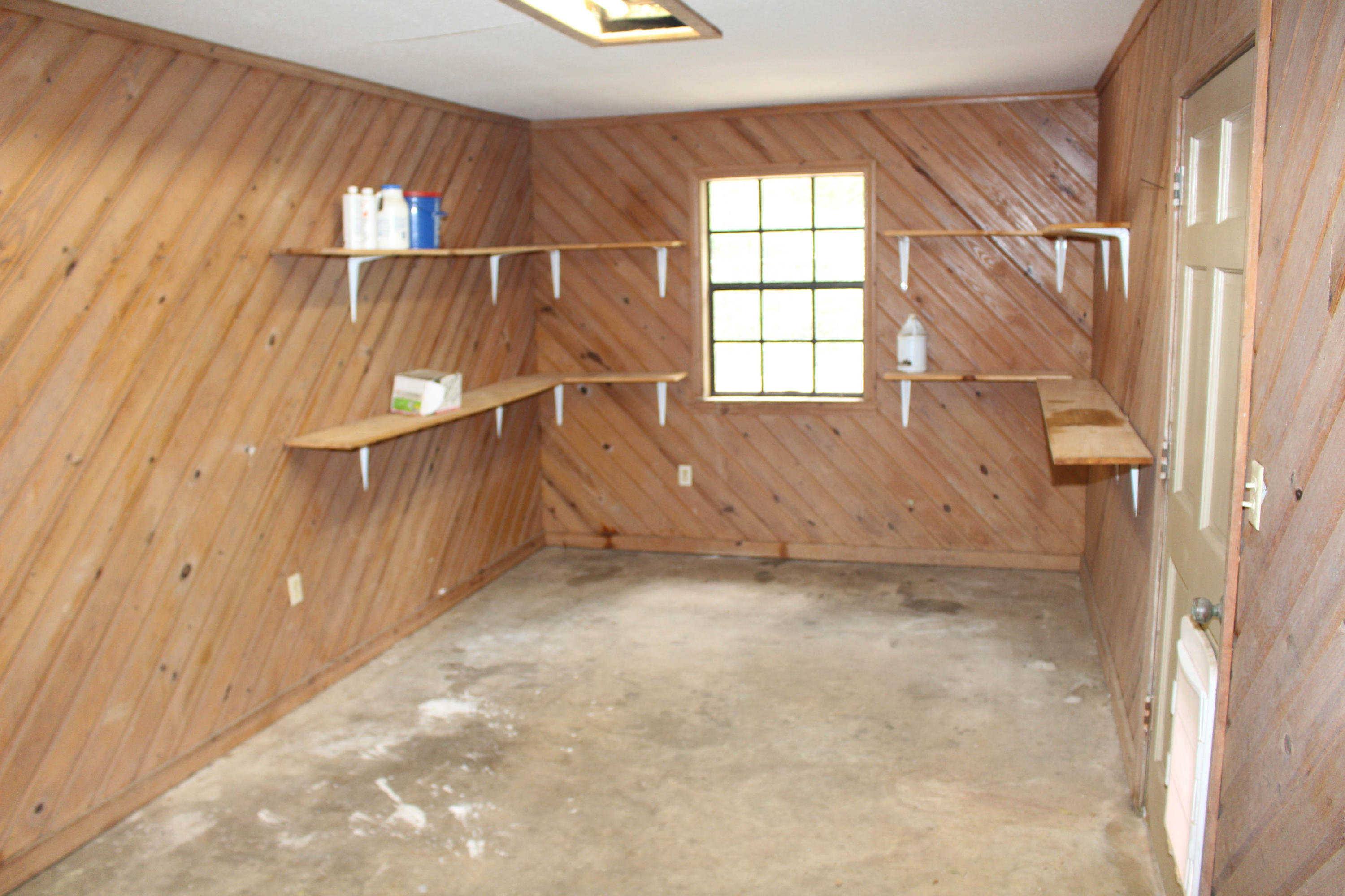 HOLLY HILLS - Residential