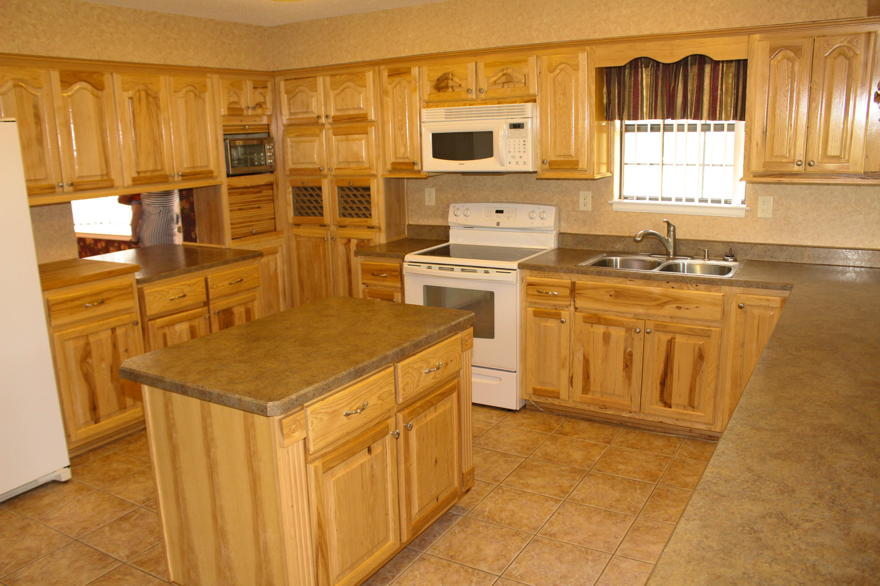 HOLLY HILLS - Residential