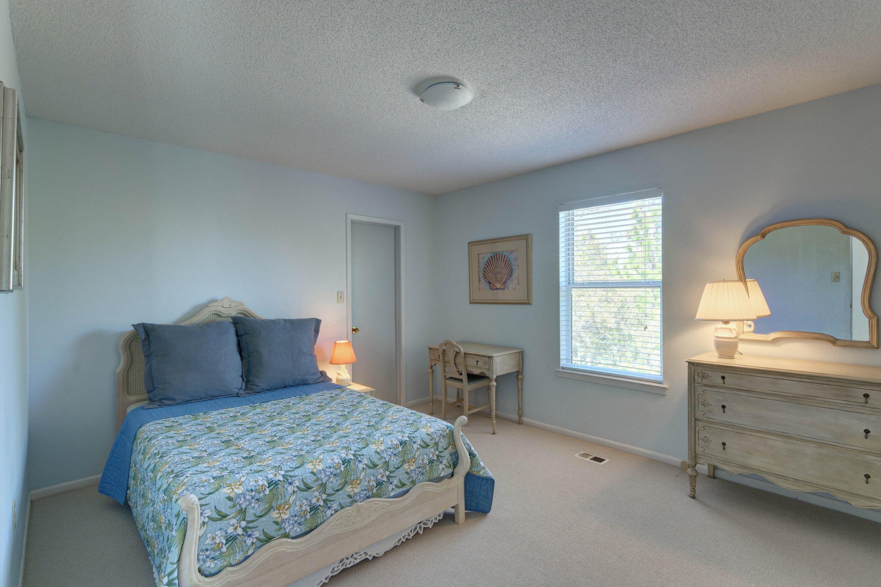 BEACH VIEW HEIGHTS UNREC - Residential