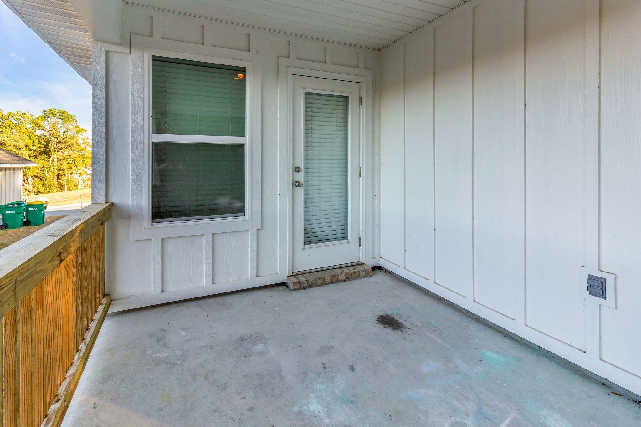 ROYAL ESTATES - Residential Lease